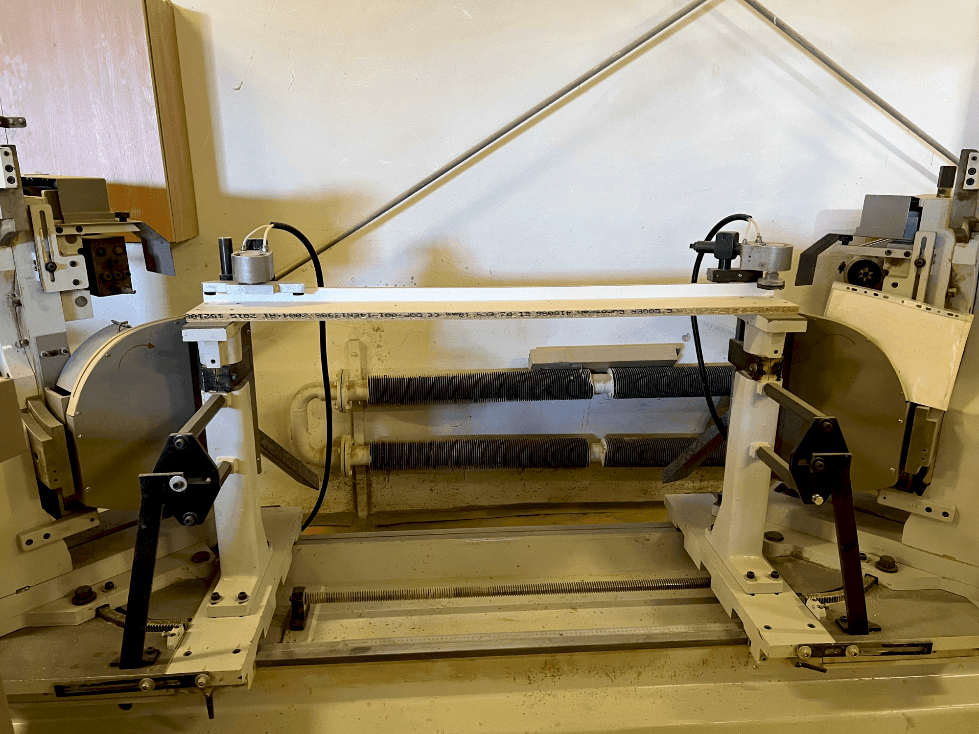 Čelní pohled  na PADE NS21  stroj