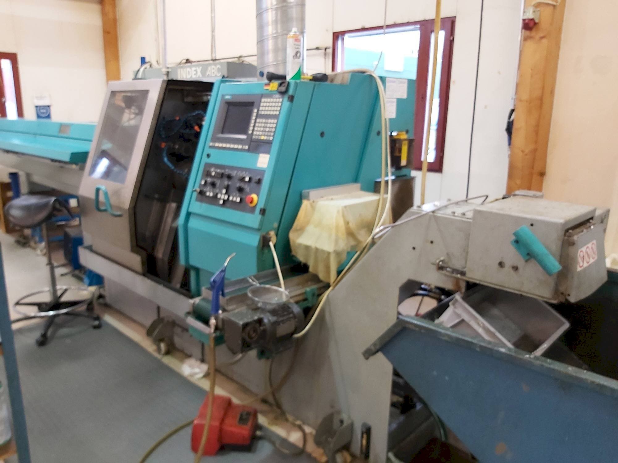 Čelní pohled  na Index ABC  stroj