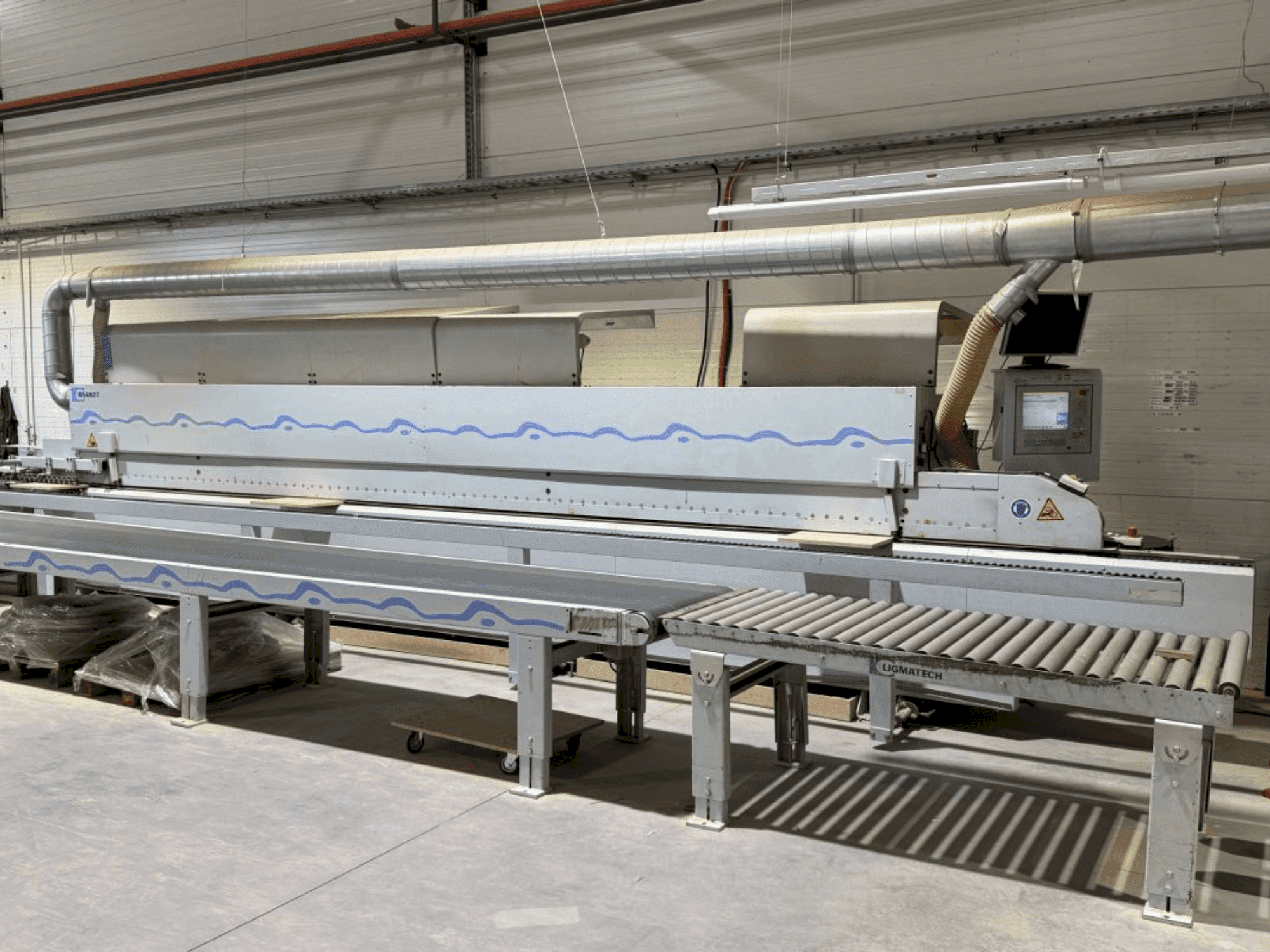 Čelní pohled  na BRANDT KDF 991  stroj