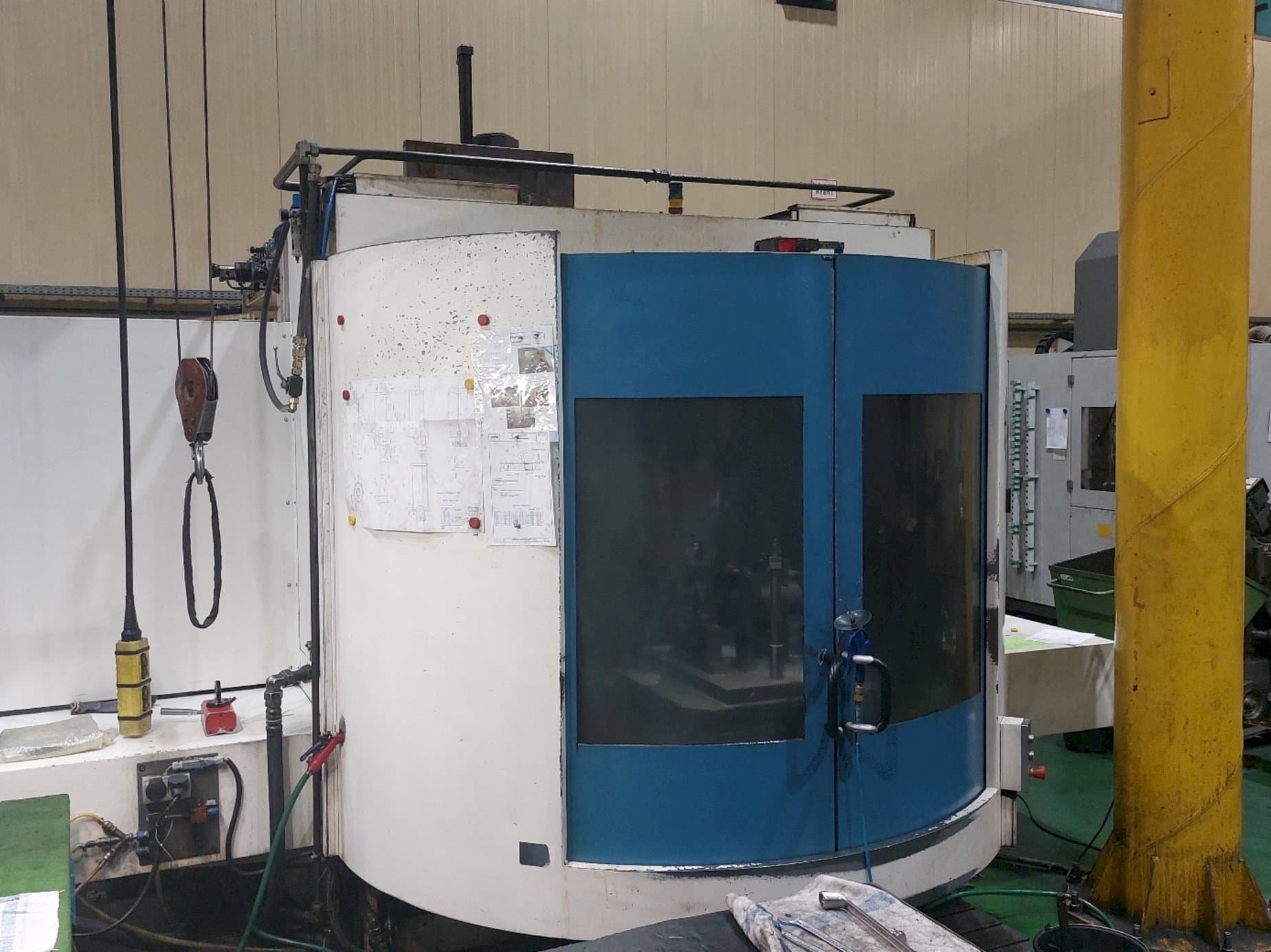 Čelní pohled  na Heckert CWK630  stroj