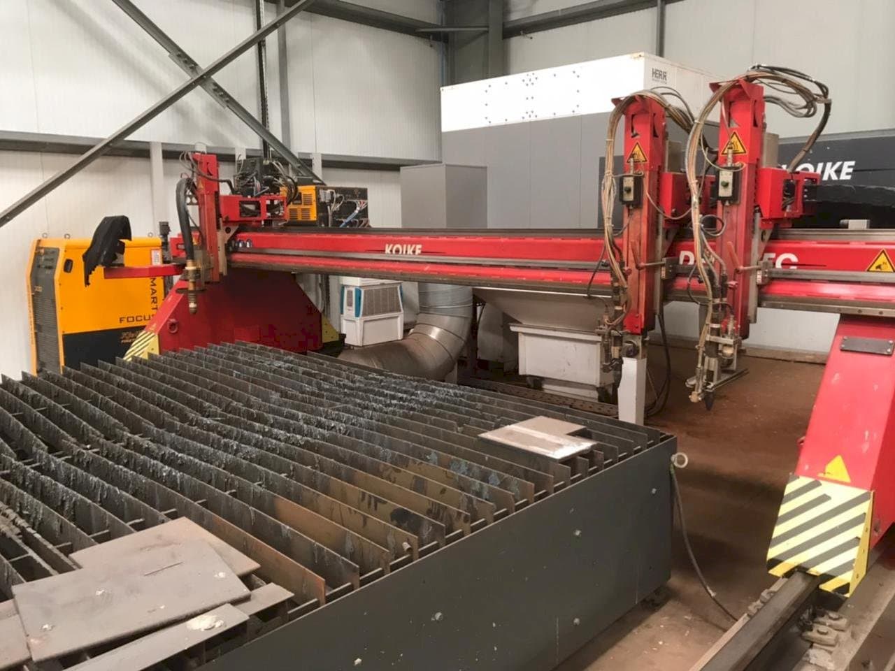 Čelní pohled  na KOIKE Deltatec 4500  stroj