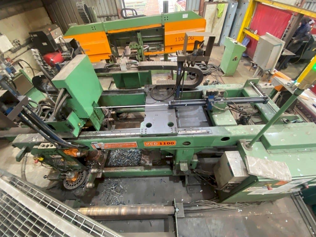 Čelní pohled  na Peddinghaus PCD 1100  stroj