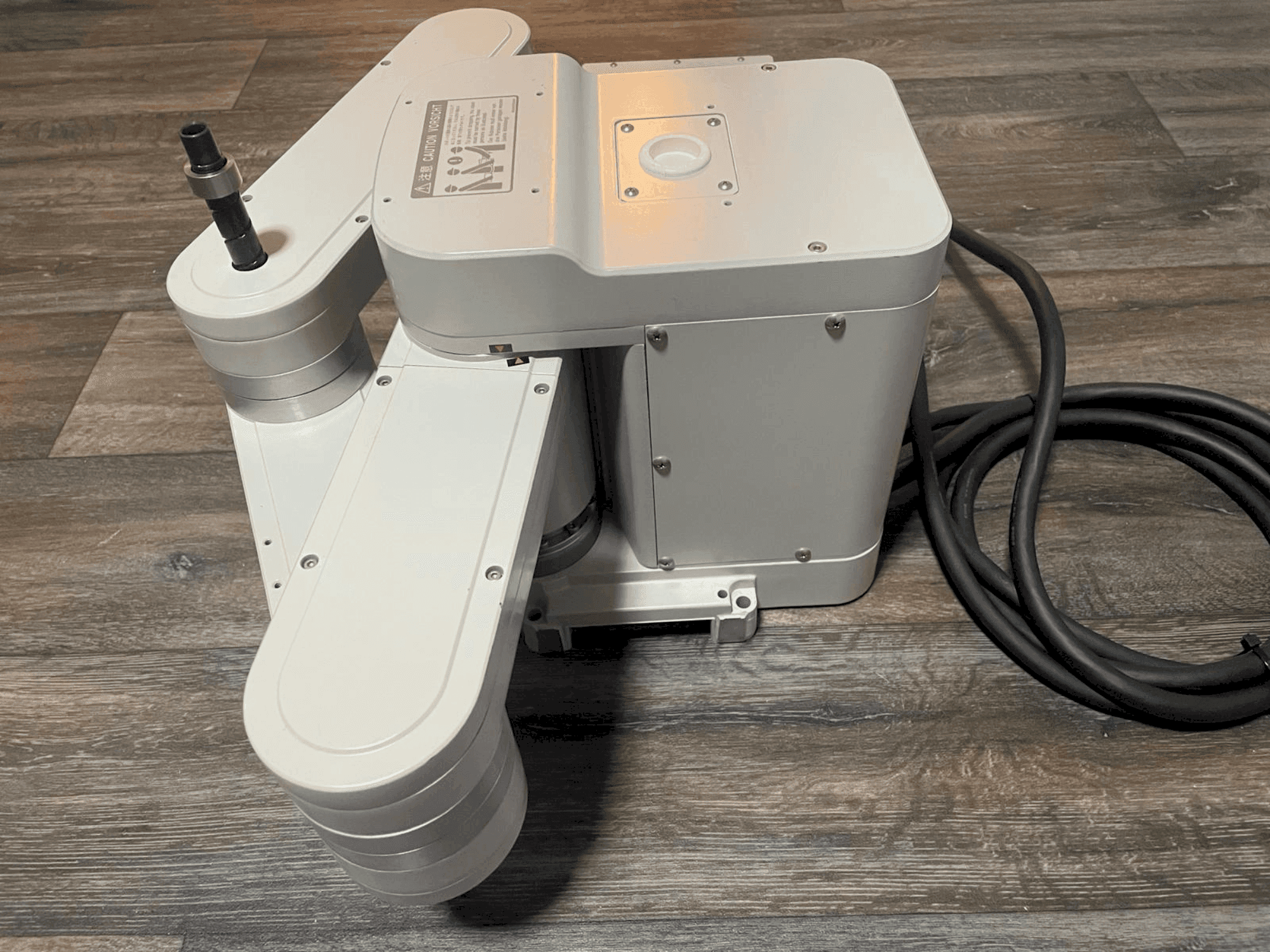 Čelní pohled  na Mitsubishi Electric PR-5AH  stroj