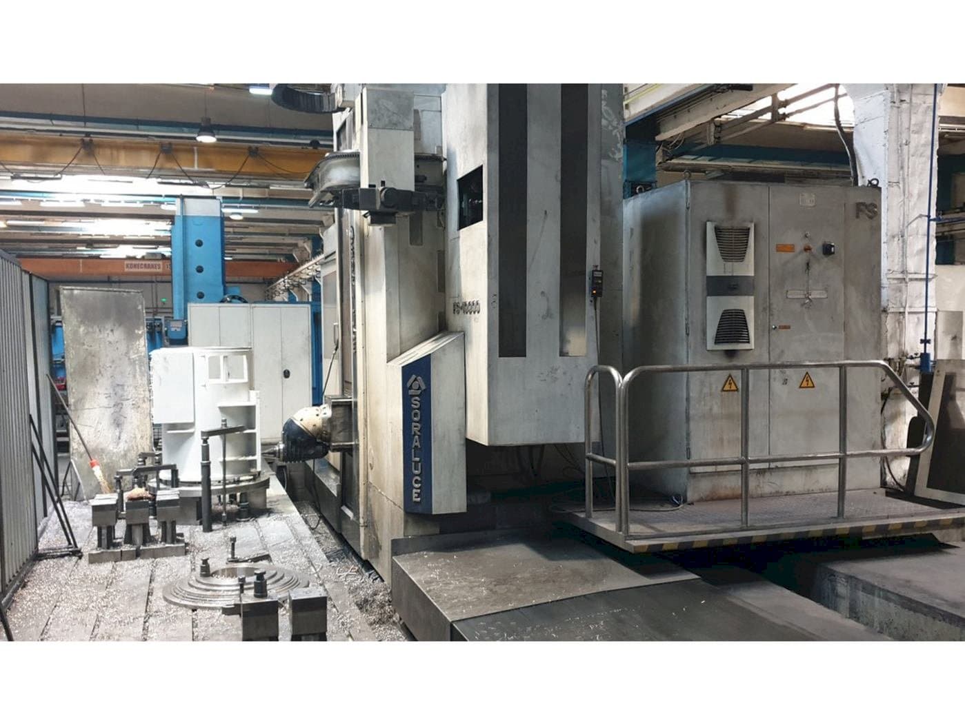 Čelní pohled  na Soraluce FS-10000  stroj