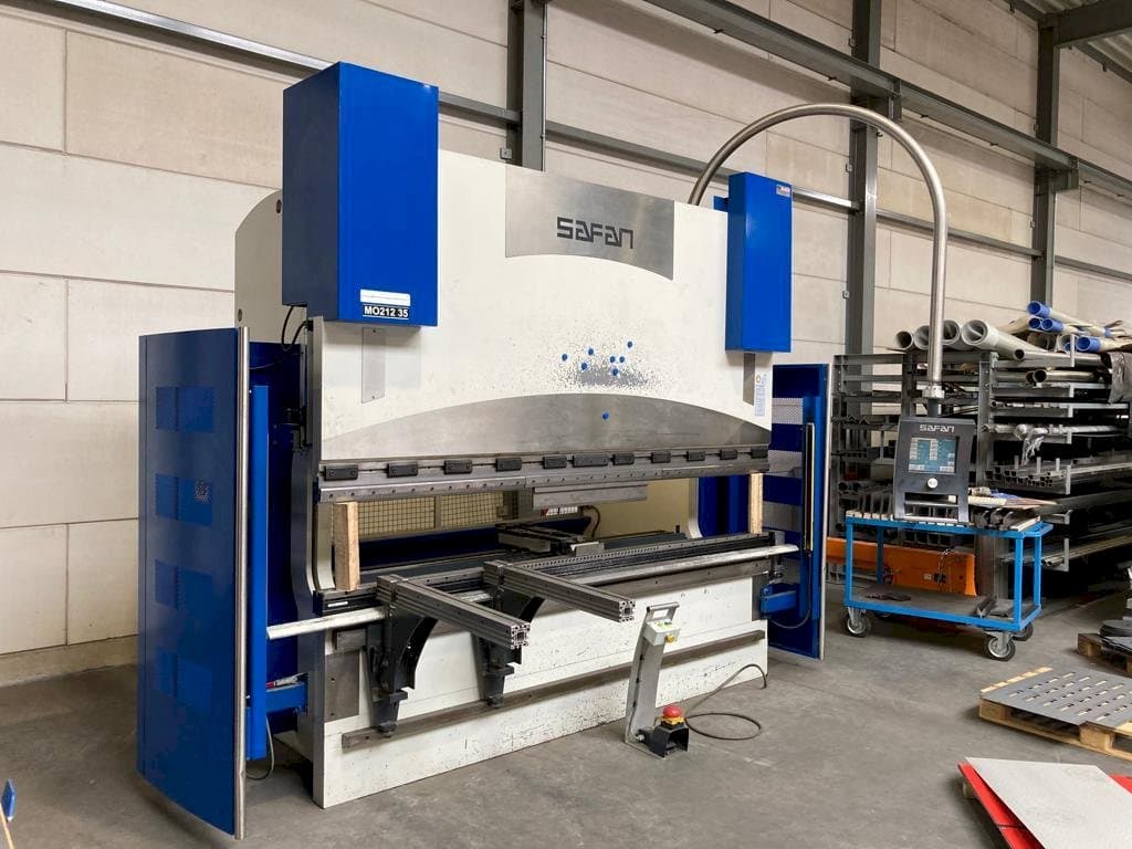 Čelní pohled  na Safan CNCL-K 170-3100 TS 2  stroj