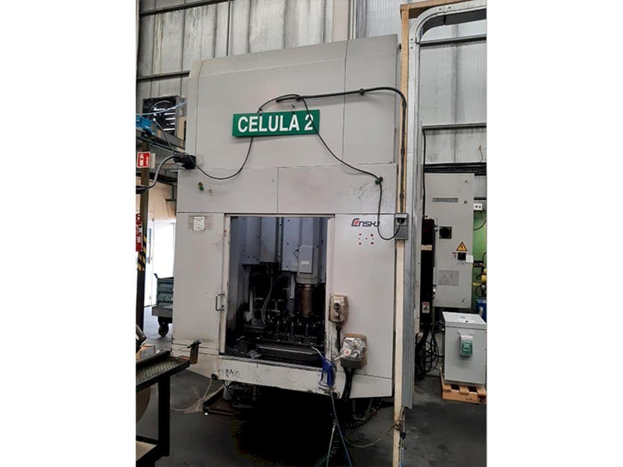 Čelní pohled  na Enshu EV-450  stroj