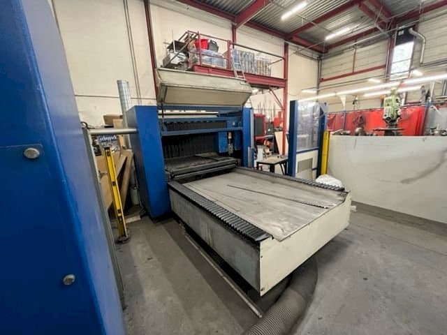 Čelní pohled  na Messer Easylas  stroj