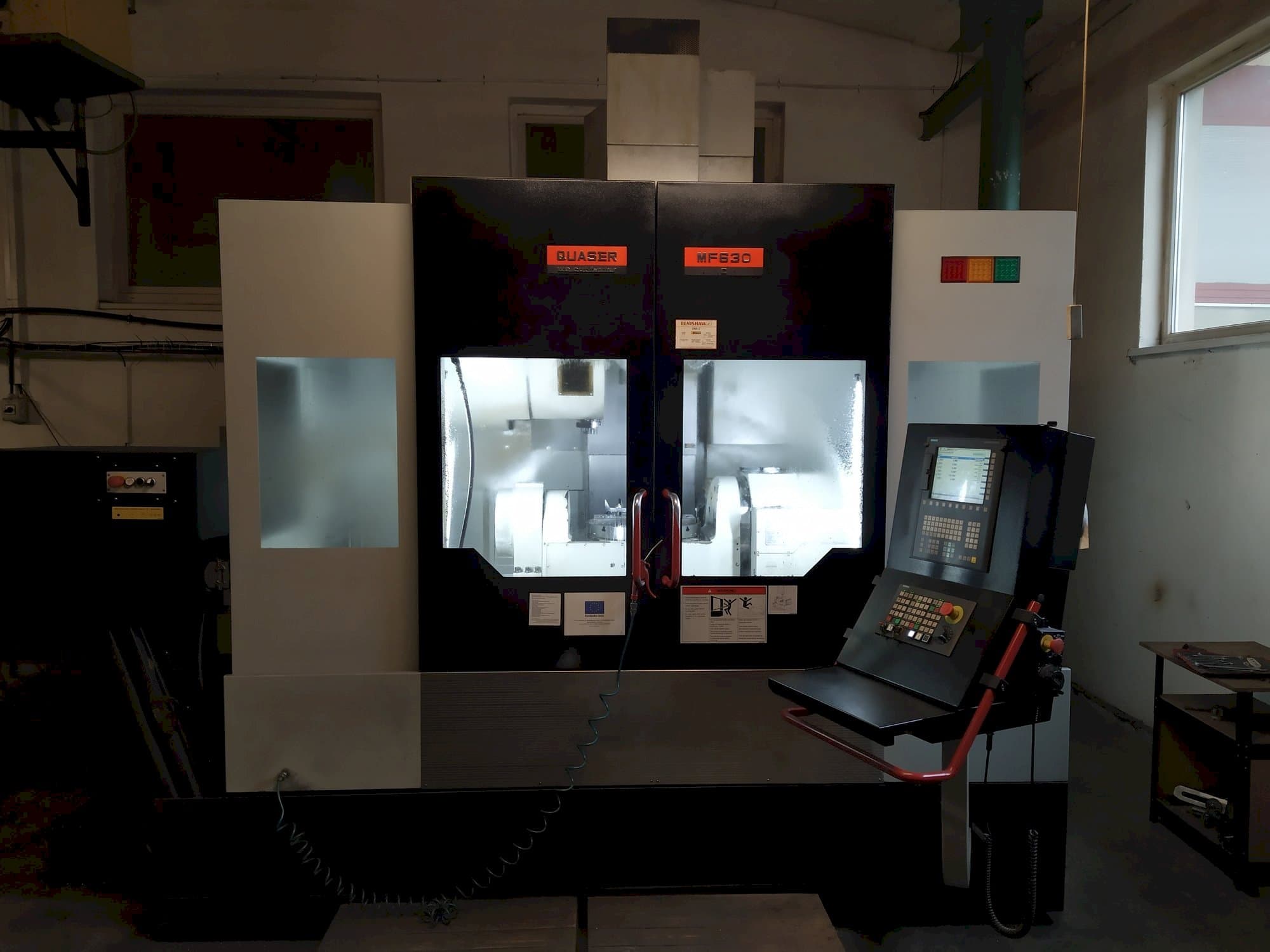 Čelní pohled  na Quaser MF 630C  stroj