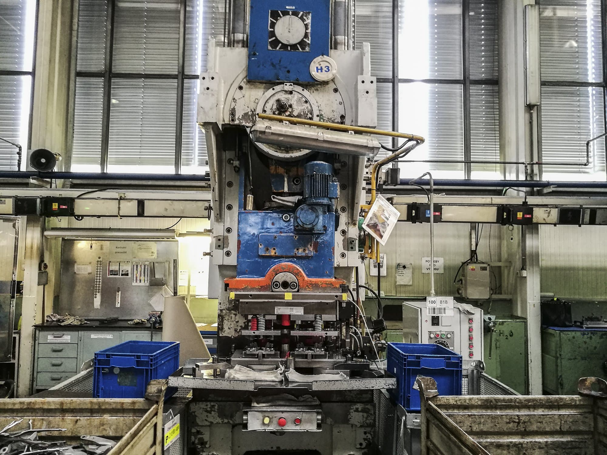 Čelní pohled  na ZTS LEK-160 stroj