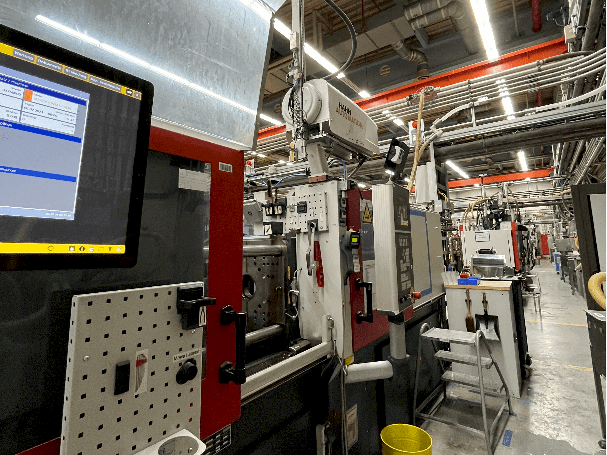 Levý boční pohled  na FERROMATIK EE 75  stroj