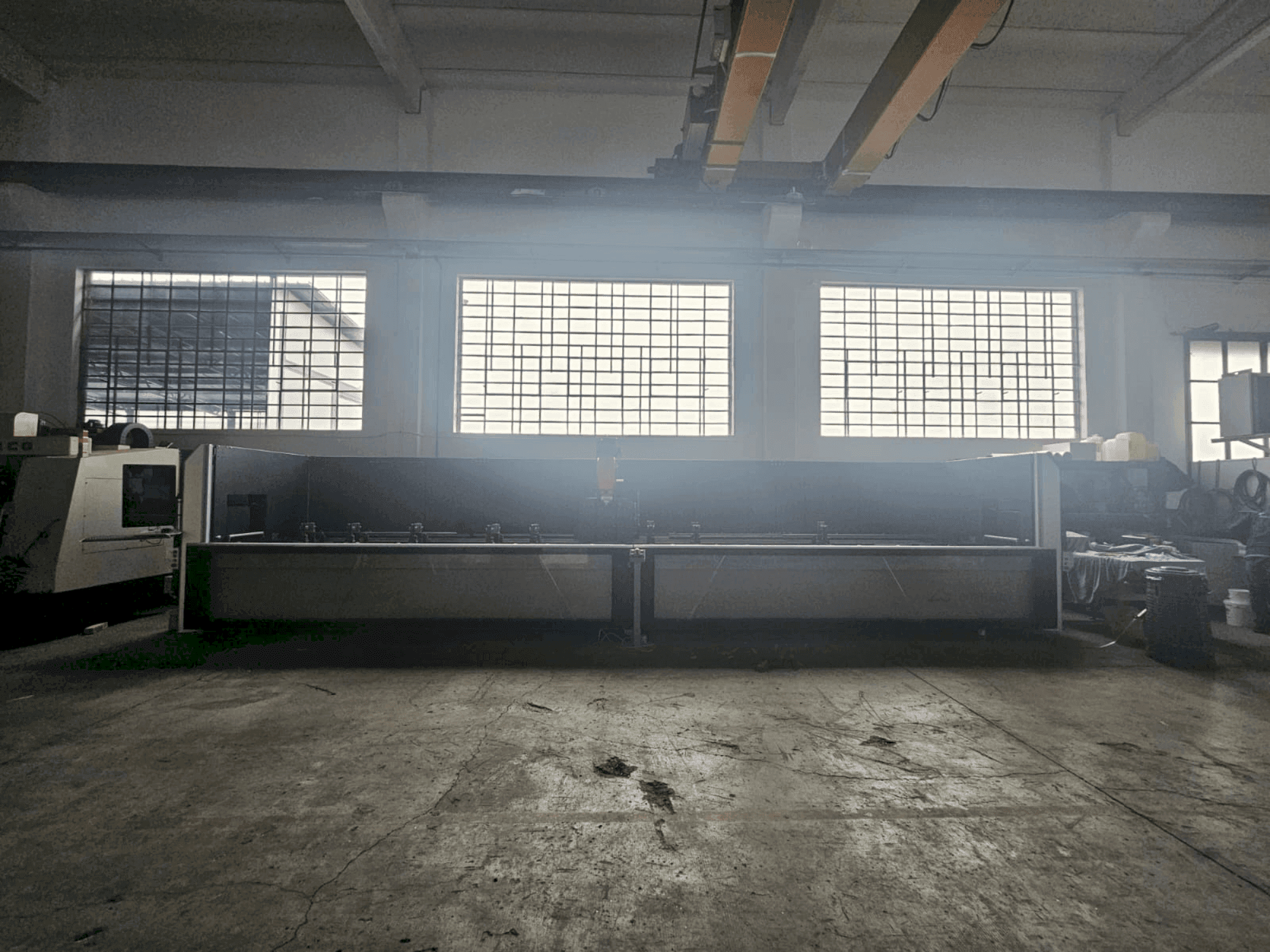 Čelní pohled  na Emmegi COMET X6  stroj