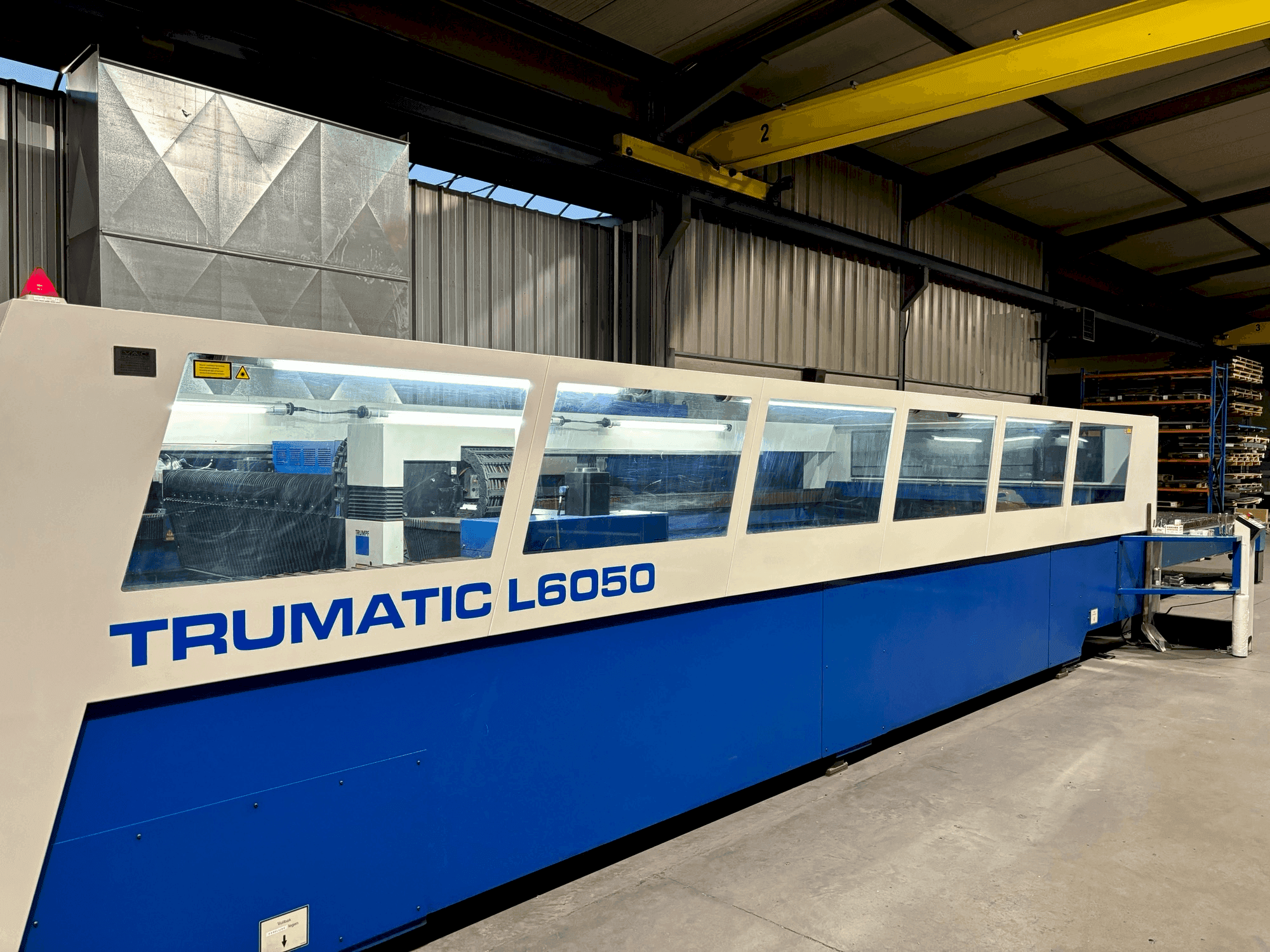 Čelní pohled  na TRUMPF Trumatic L6050  stroj