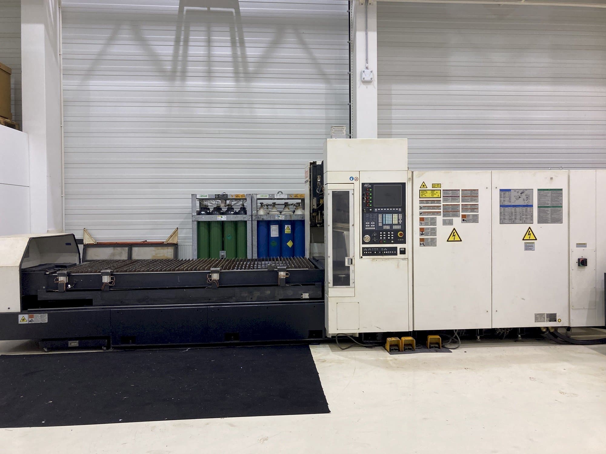 Čelní pohled  na Mazak Super Turbo-X 510 MK III RTC  stroj