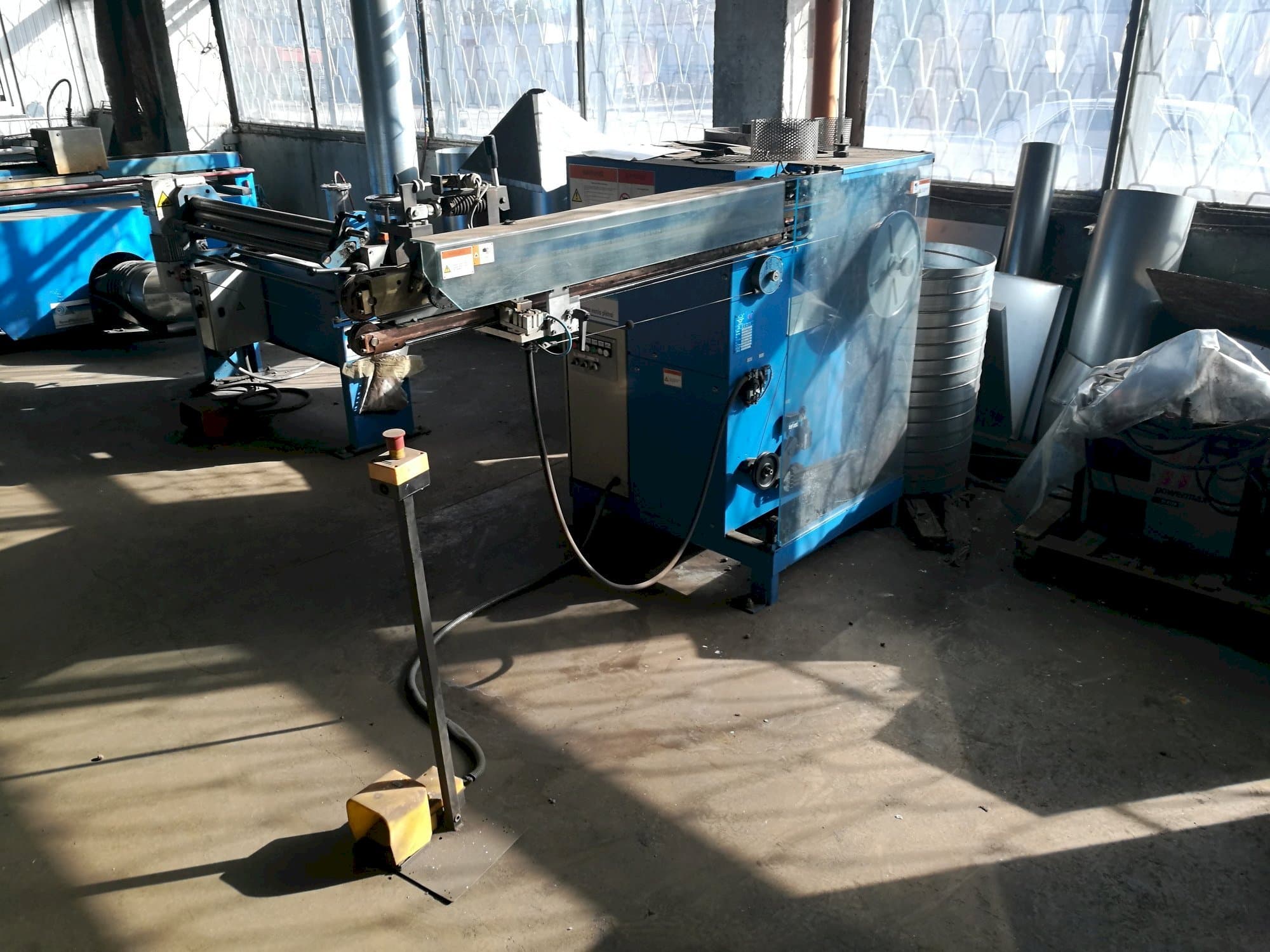 Čelní pohled  na SPIRO VSTW-E Hg  stroj