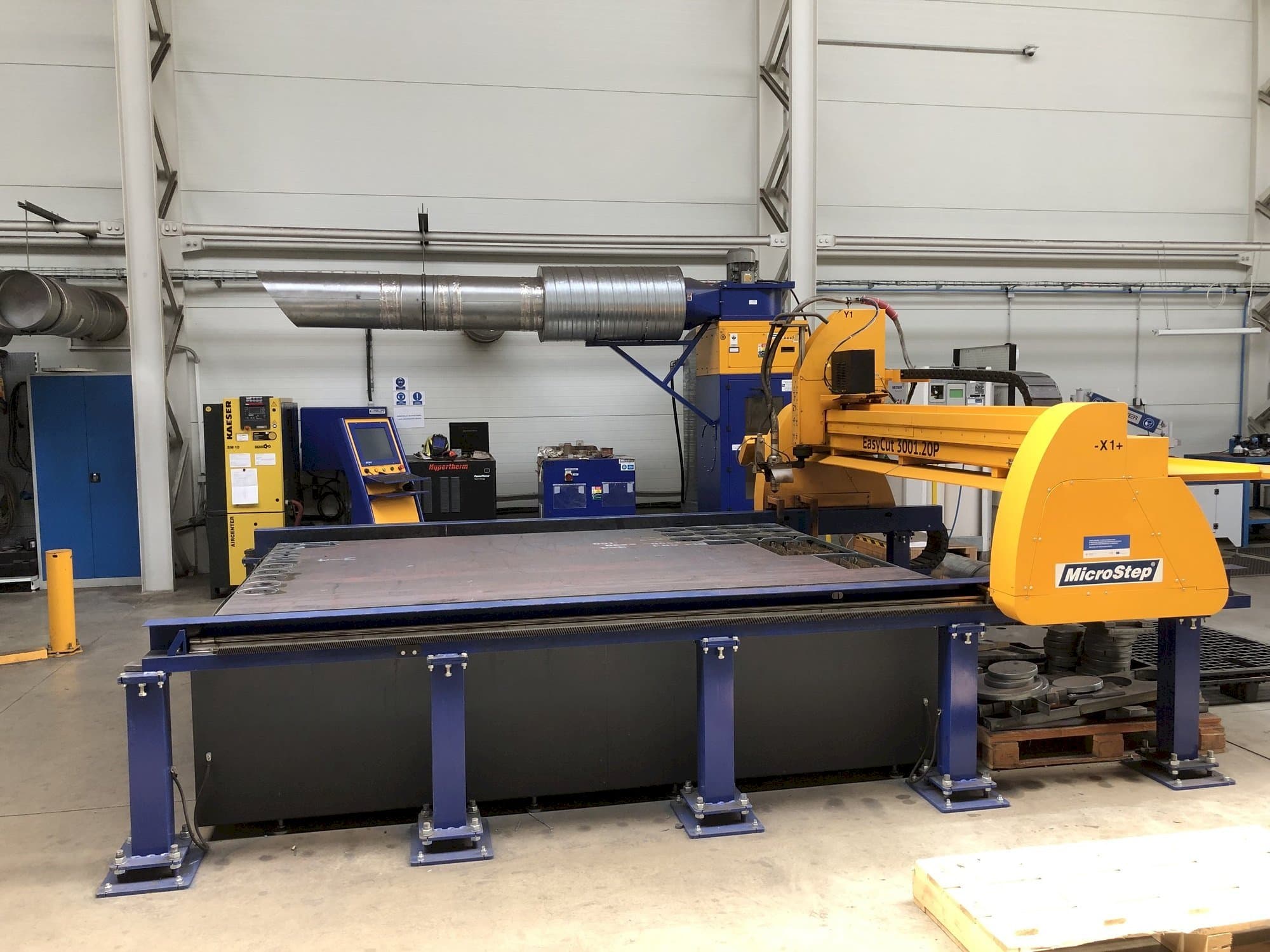 Čelní pohled  na MicroStep Easy Cut 3001.20P  stroj