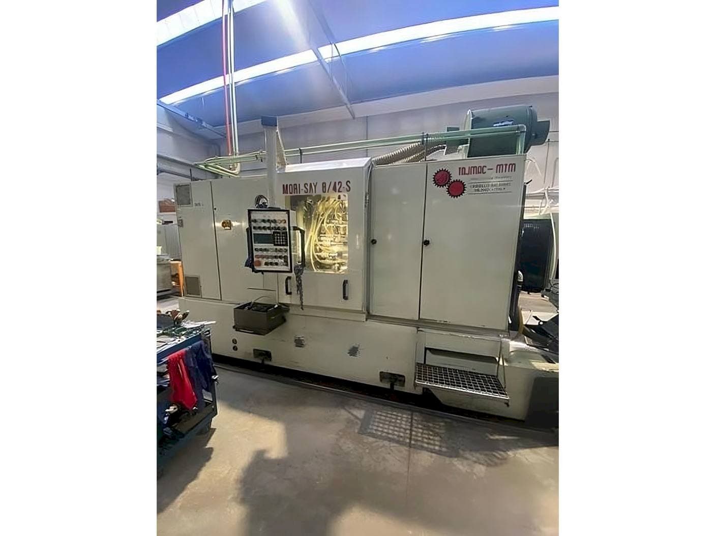 Čelní pohled  na MORI SAY 8/42-S  stroj