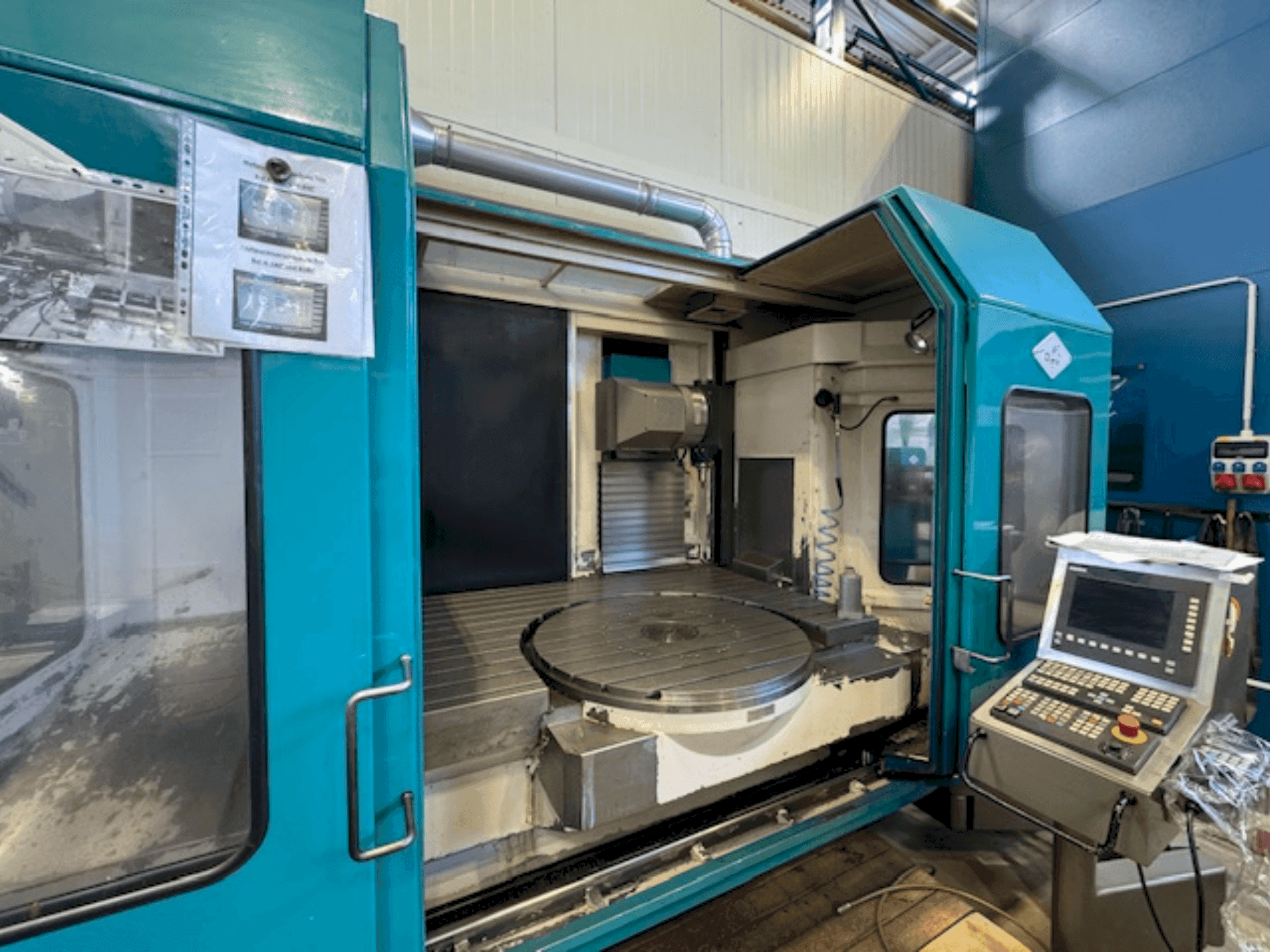 Čelní pohled  na OMV BPF-4 1200  stroj