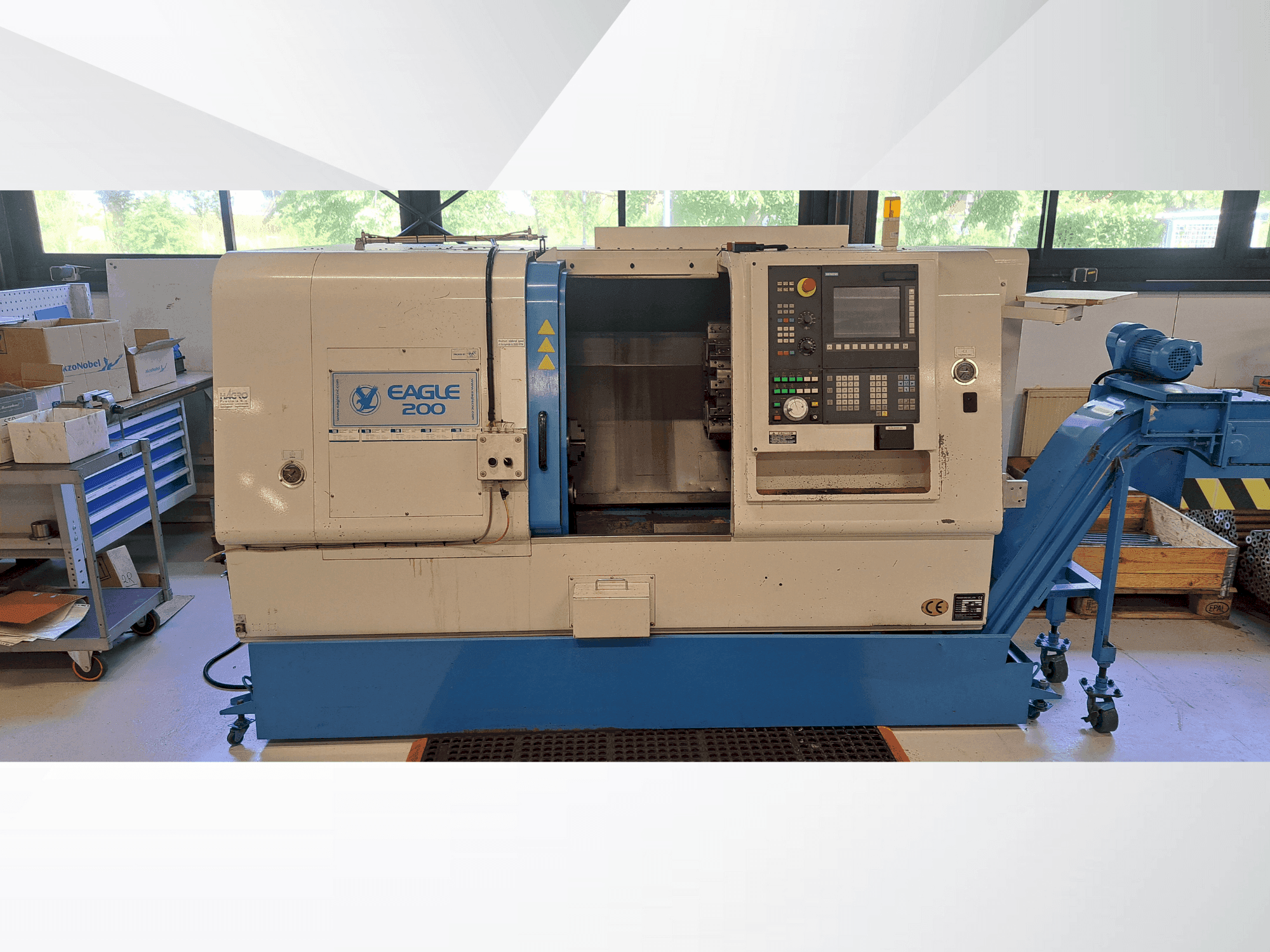 Čelní pohled  na Dugard									 Eagle FCL-200HT  stroj