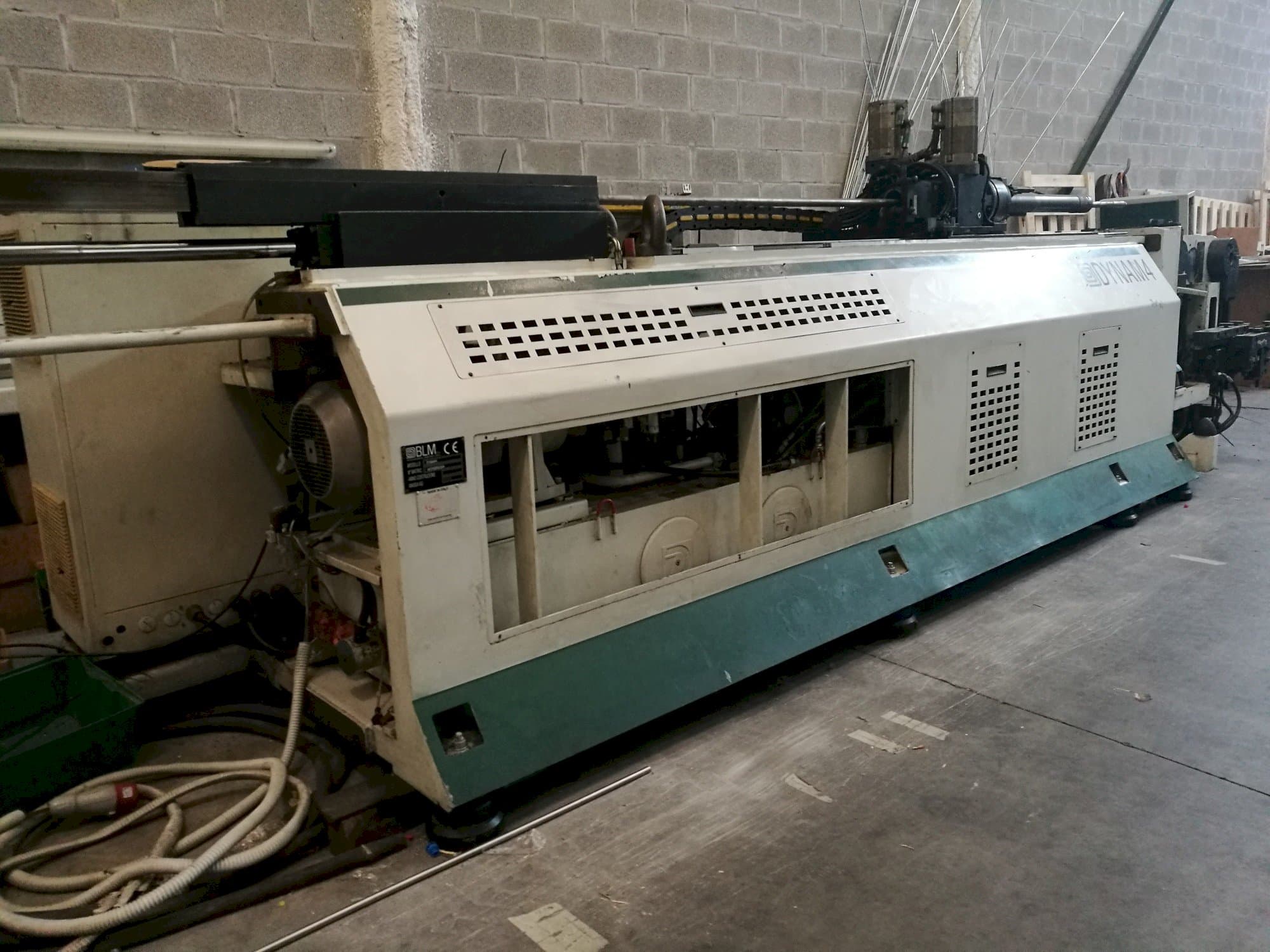 Levý pohled  na BLM DYNAM 4  stroj