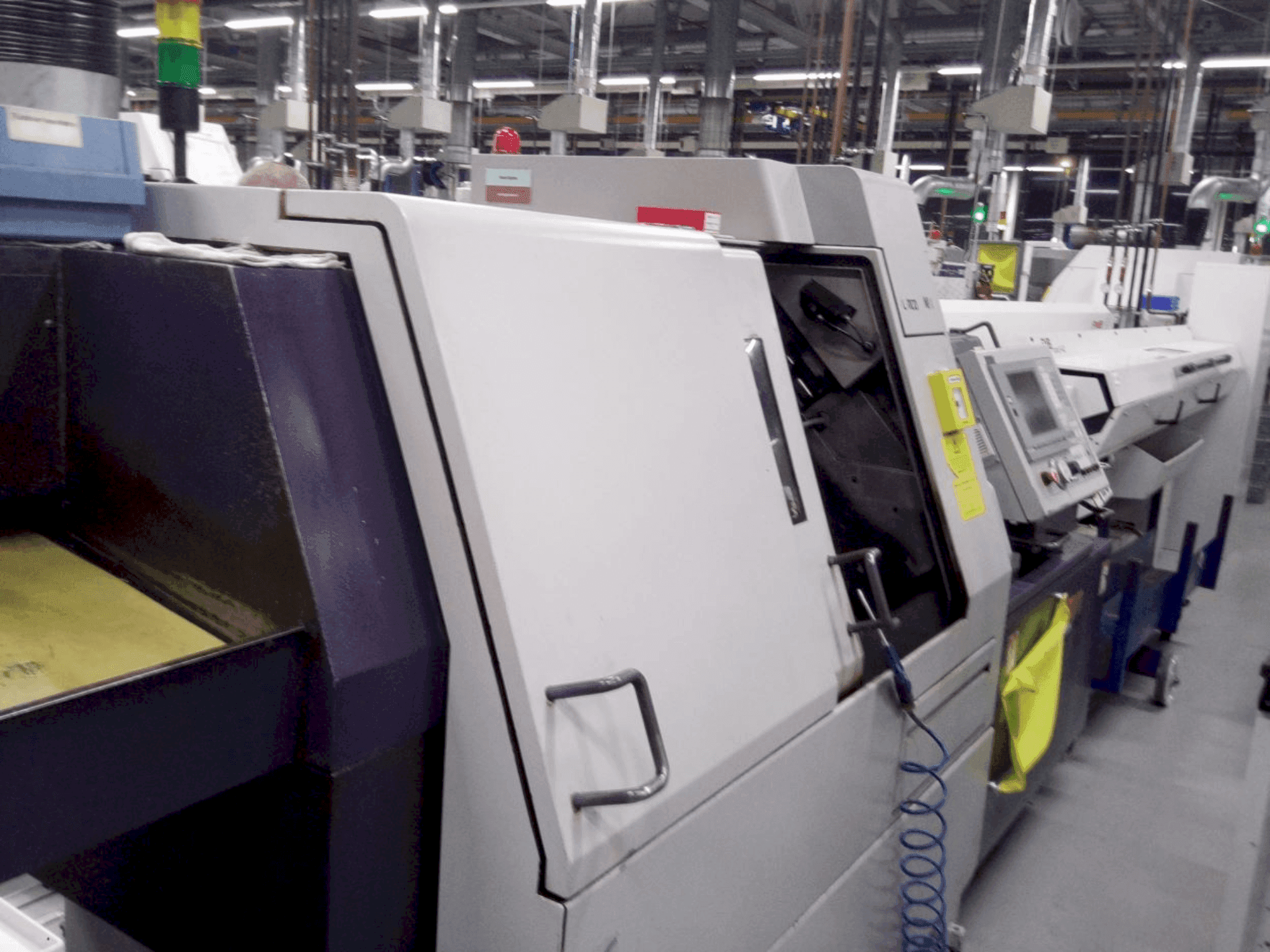 Čelní pohled  na Citizen M32  stroj