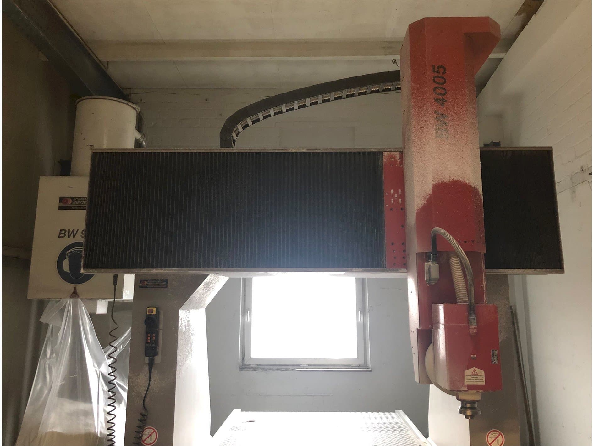 Čelní pohled  na BORNEMANN BW 4005  stroj