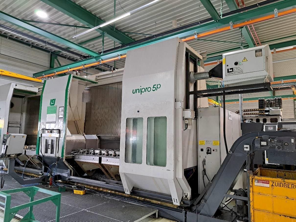 Čelní pohled  na Unisign Unipro 5P  stroj