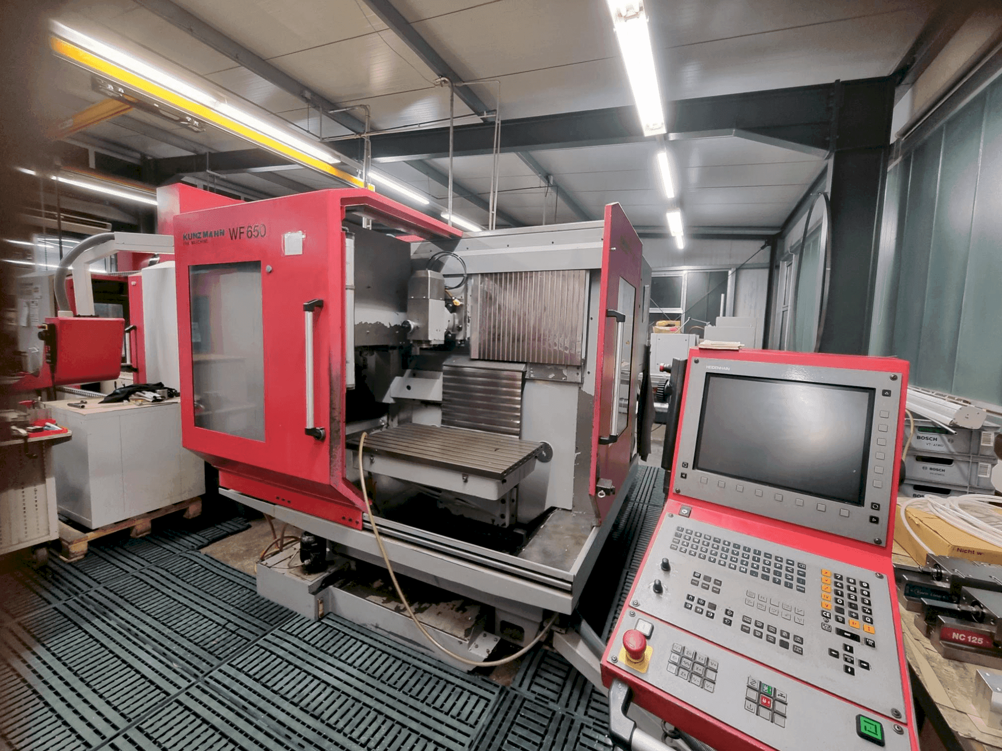 Čelní pohled  na KUNZMANN WF 650  stroj