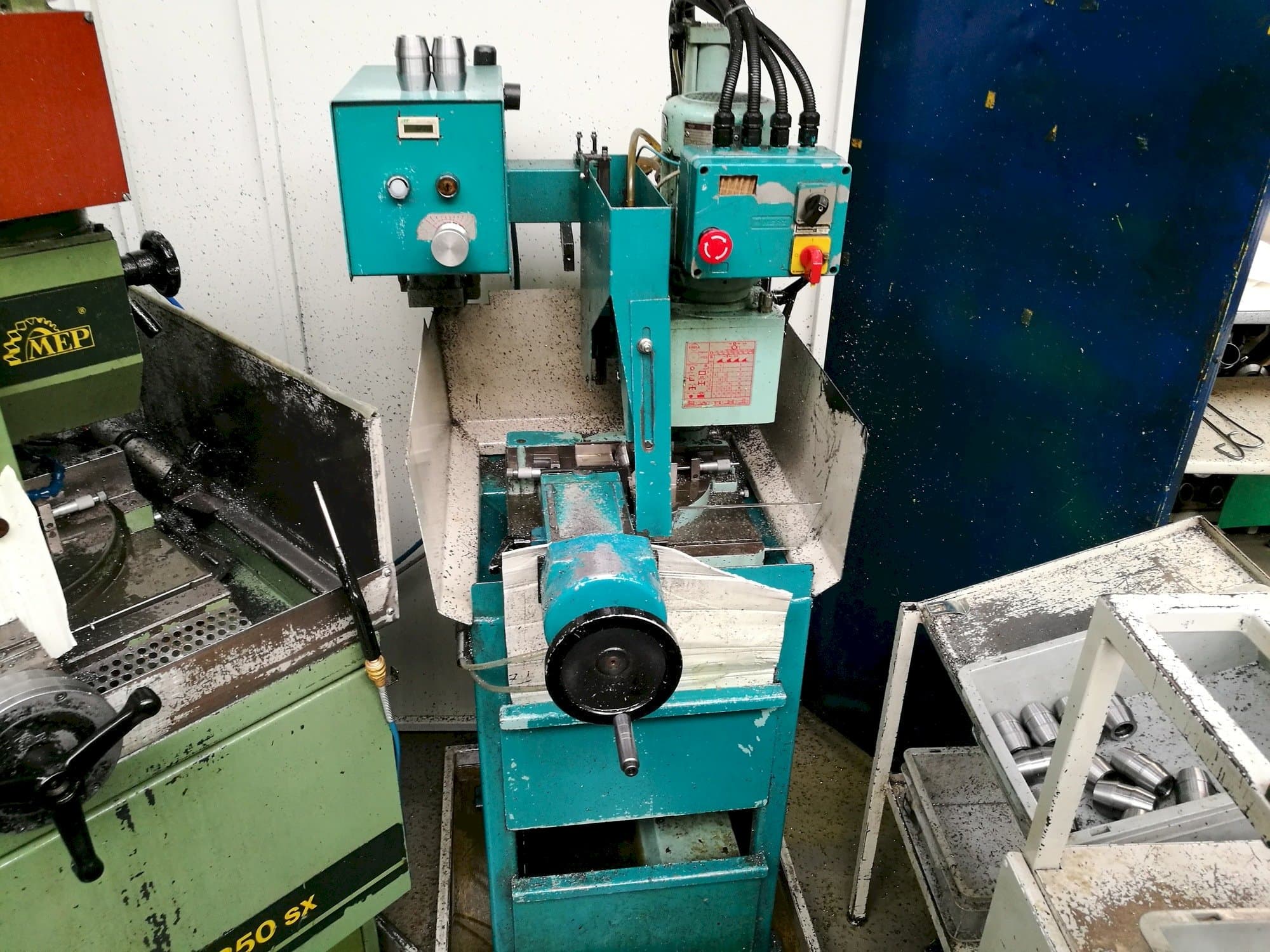 Čelní pohled  na EISELE VMS 300 PV  stroj