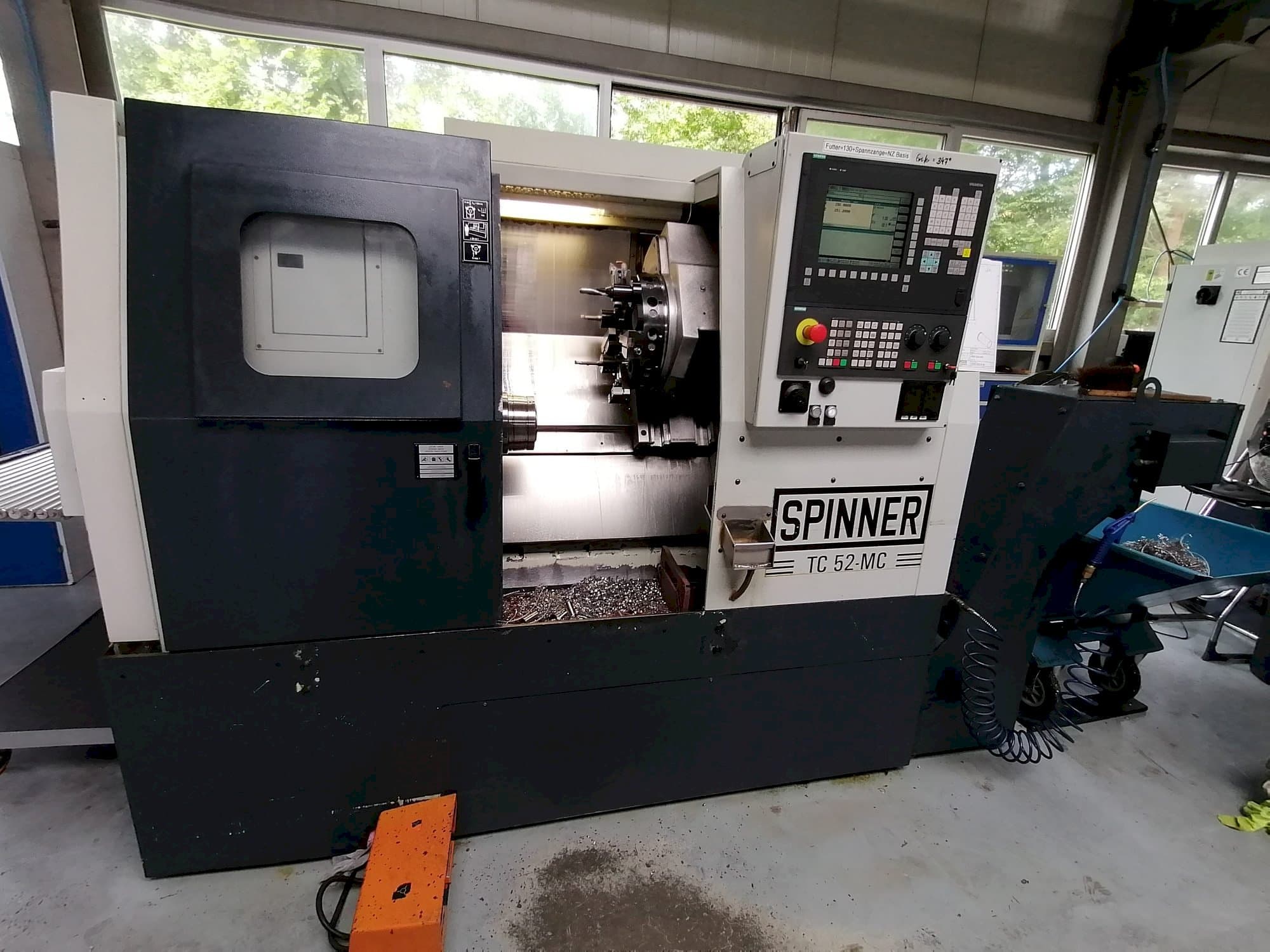 Čelní pohled  na SPINNER TC 52-MC  stroj