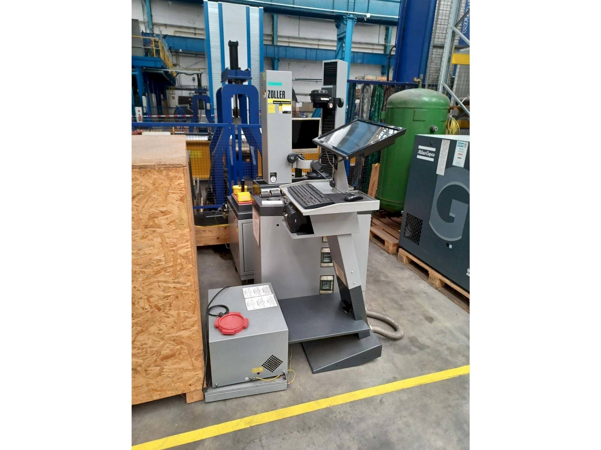 Čelní pohled  na Zoller R460C3-00137  stroj