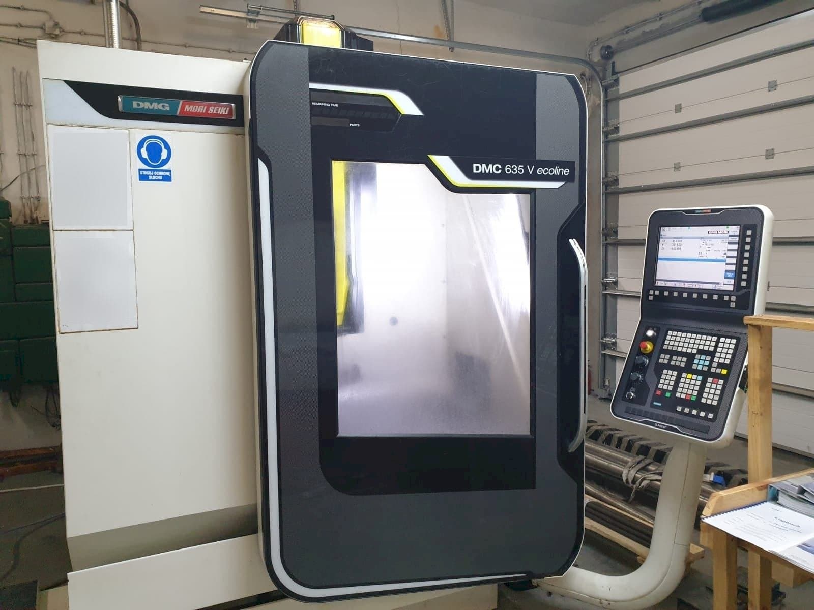 Čelní pohled  na DMG DMC 635 V ecoline  stroj