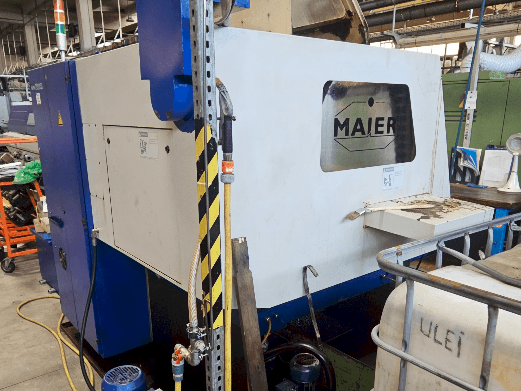 Čelní pohled  na Maier ML 36D  stroj