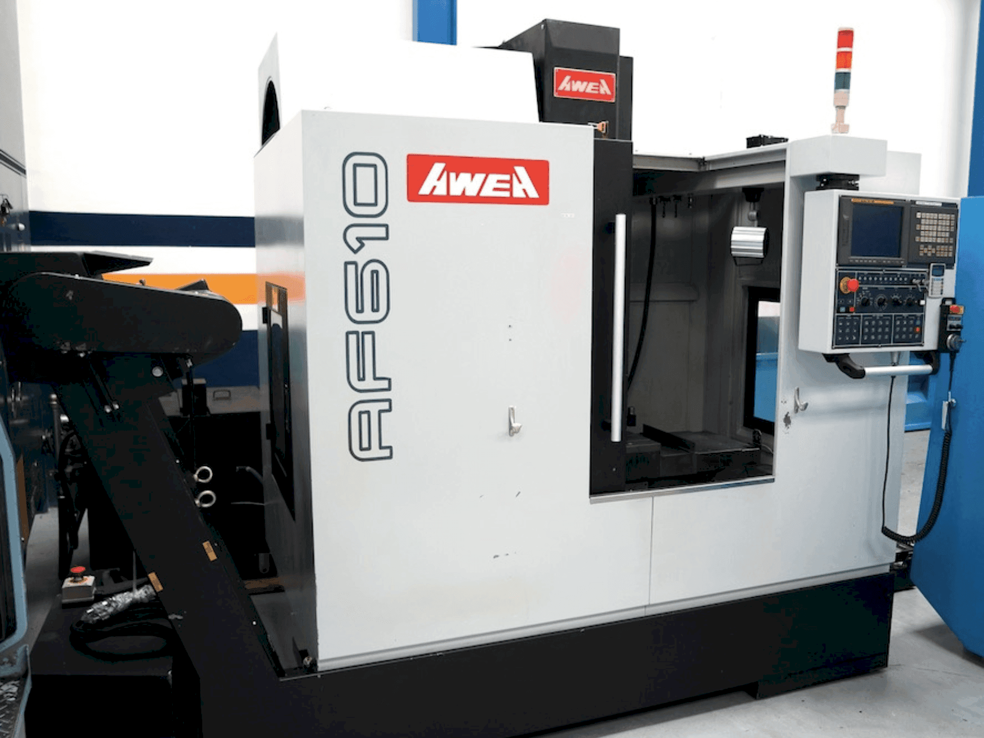 Čelní pohled  na AWEA AF 610  stroj