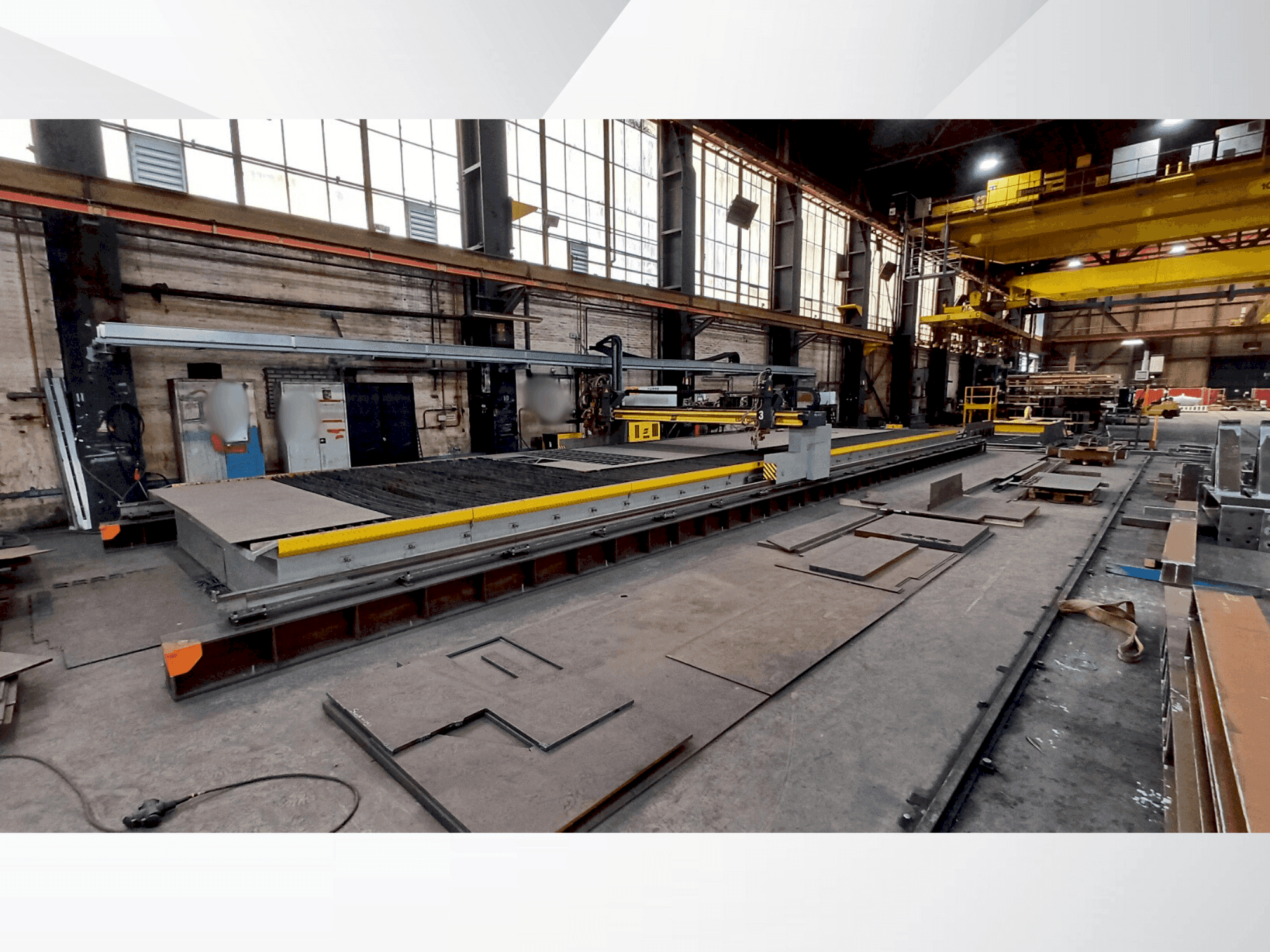 Čelní pohled  na ESAB SXE-P4500  stroj