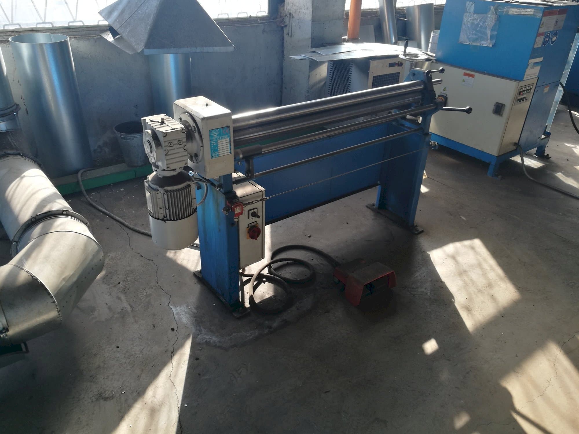 Čelní pohled  na SPIRO RME 60/128  stroj