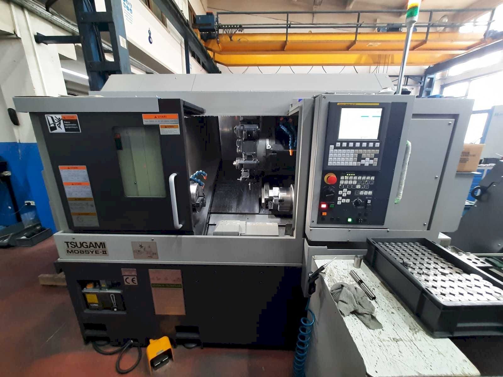 Čelní pohled  na TSUGAMI MO8SYE-II  stroj