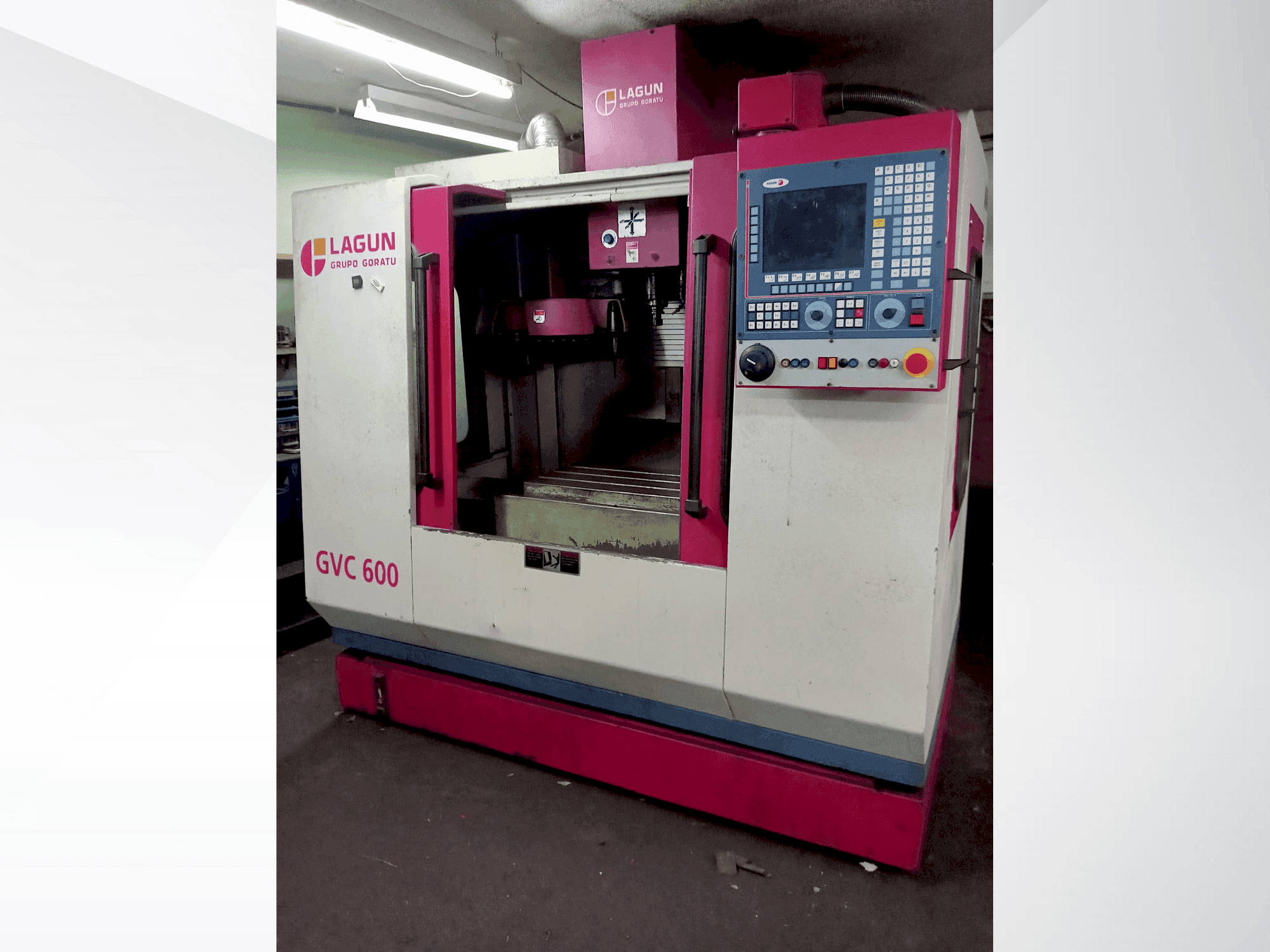 Čelní pohled  na LAGUN GVC 600  stroj