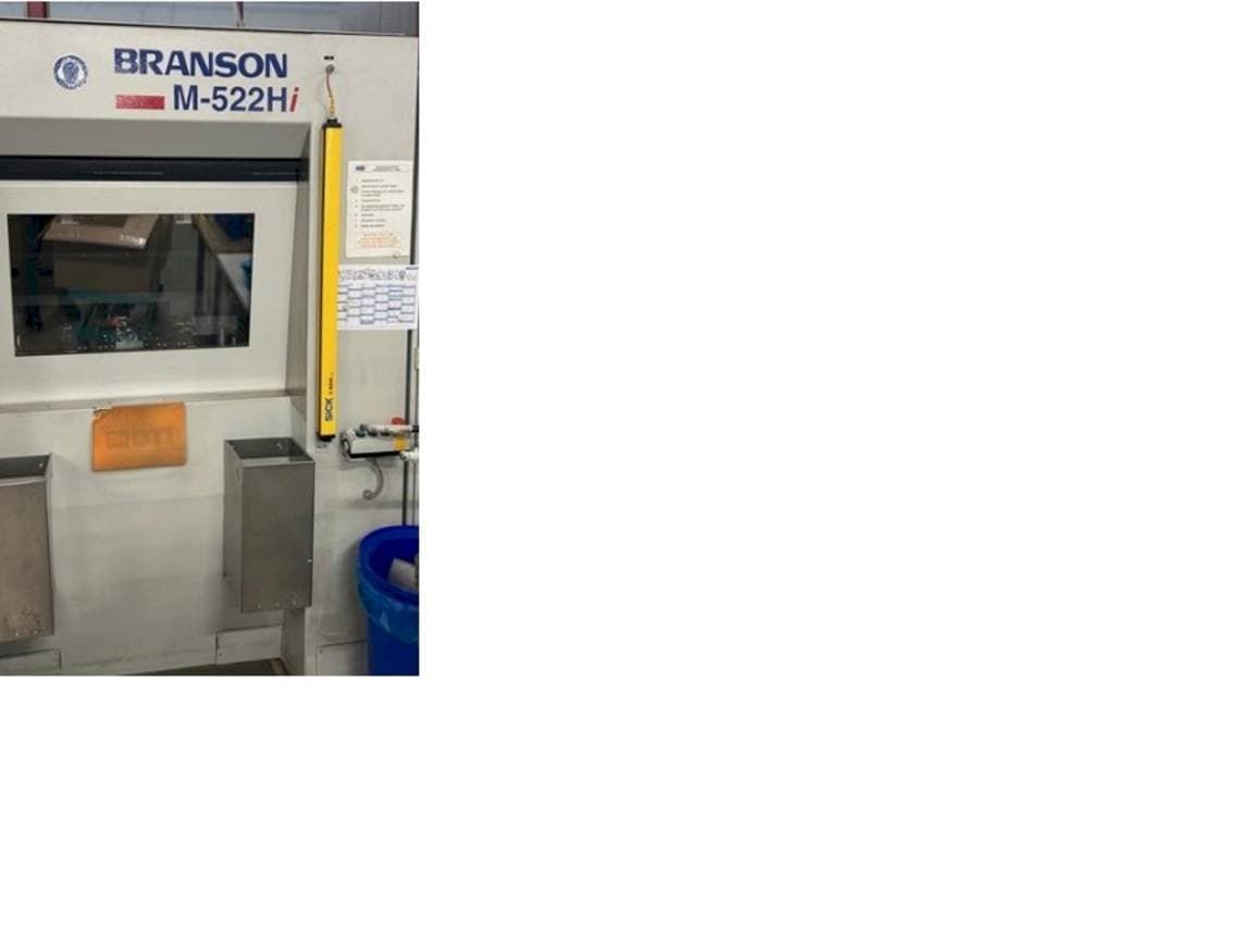 Čelní pohled  na BRANSON M-522Hi (2010)  stroj