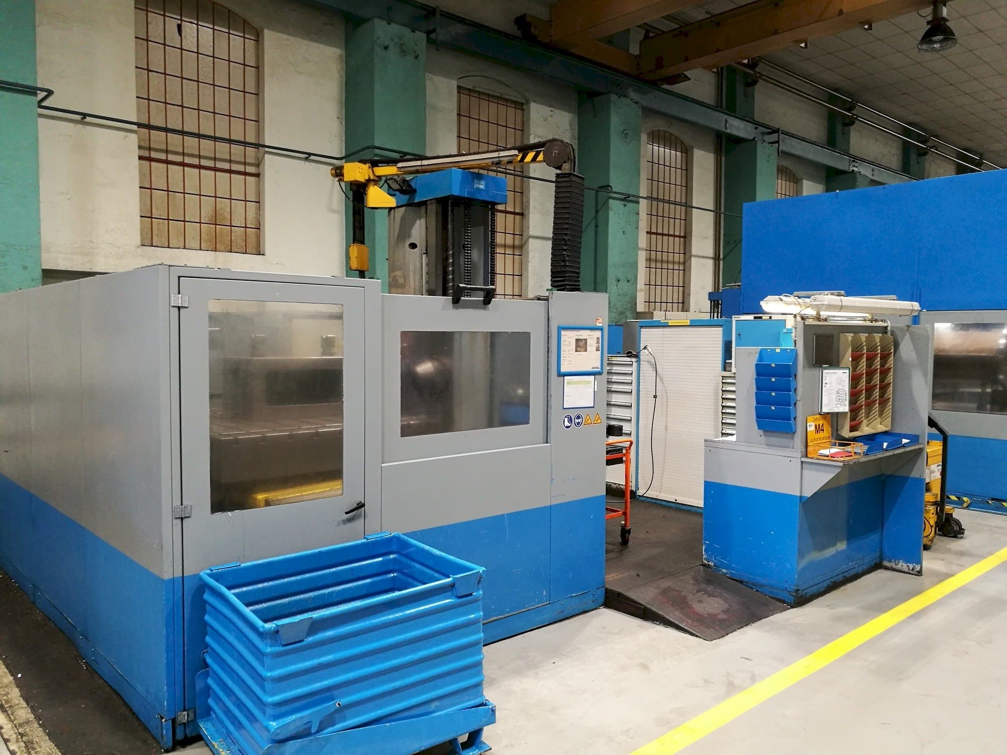 Levý pohled  na PEGARD AF 130 S  stroj