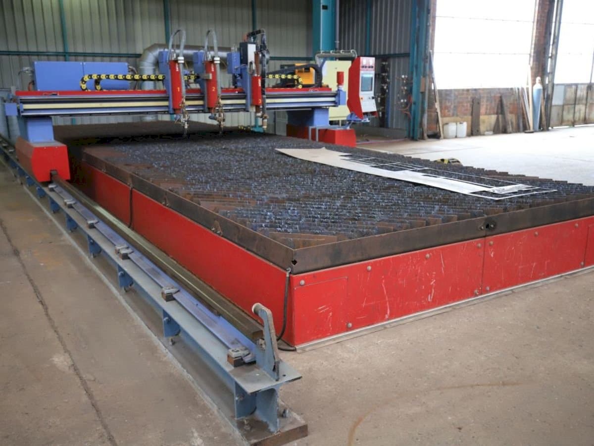 Čelní pohled  na SATO LS 3500  stroj