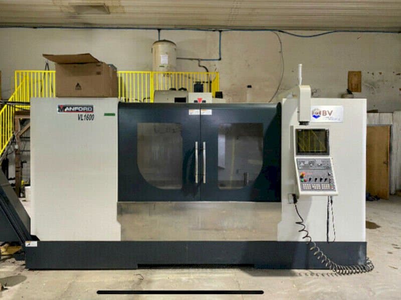 Čelní pohled  na Manford VMC VL-1600  stroj