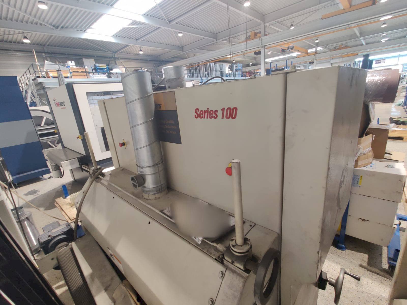 Čelní pohled  na TIMESAVERS series 100 143-20B  stroj