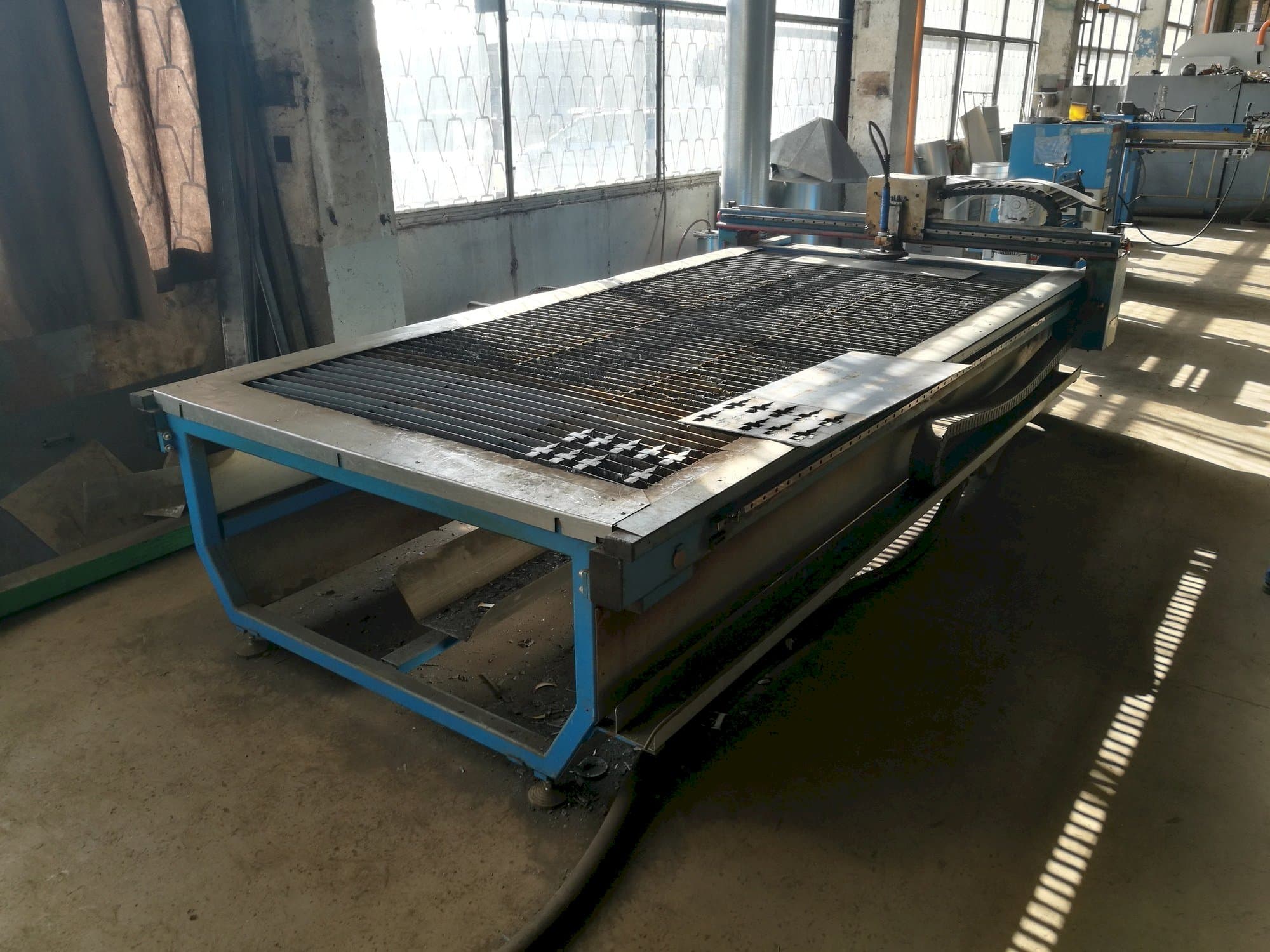 Čelní pohled  na SPIRO PLASMA FLORETT  stroj