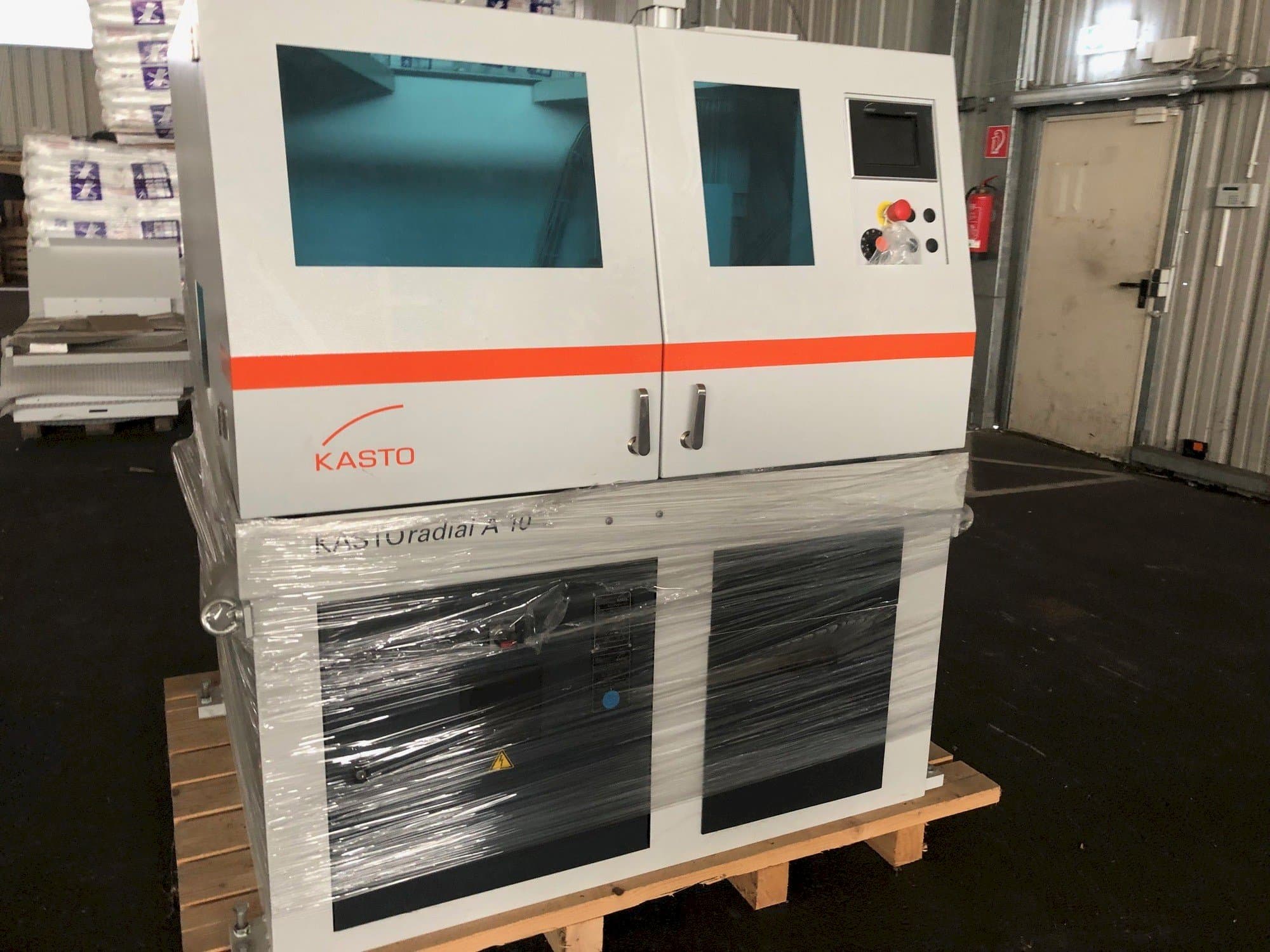 Čelní pohled  na KASTO Radial A10  stroj