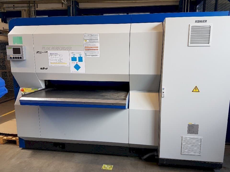 Čelní pohled  na KOHLER PEAK PERFORMER PG 40.1250/21  stroj