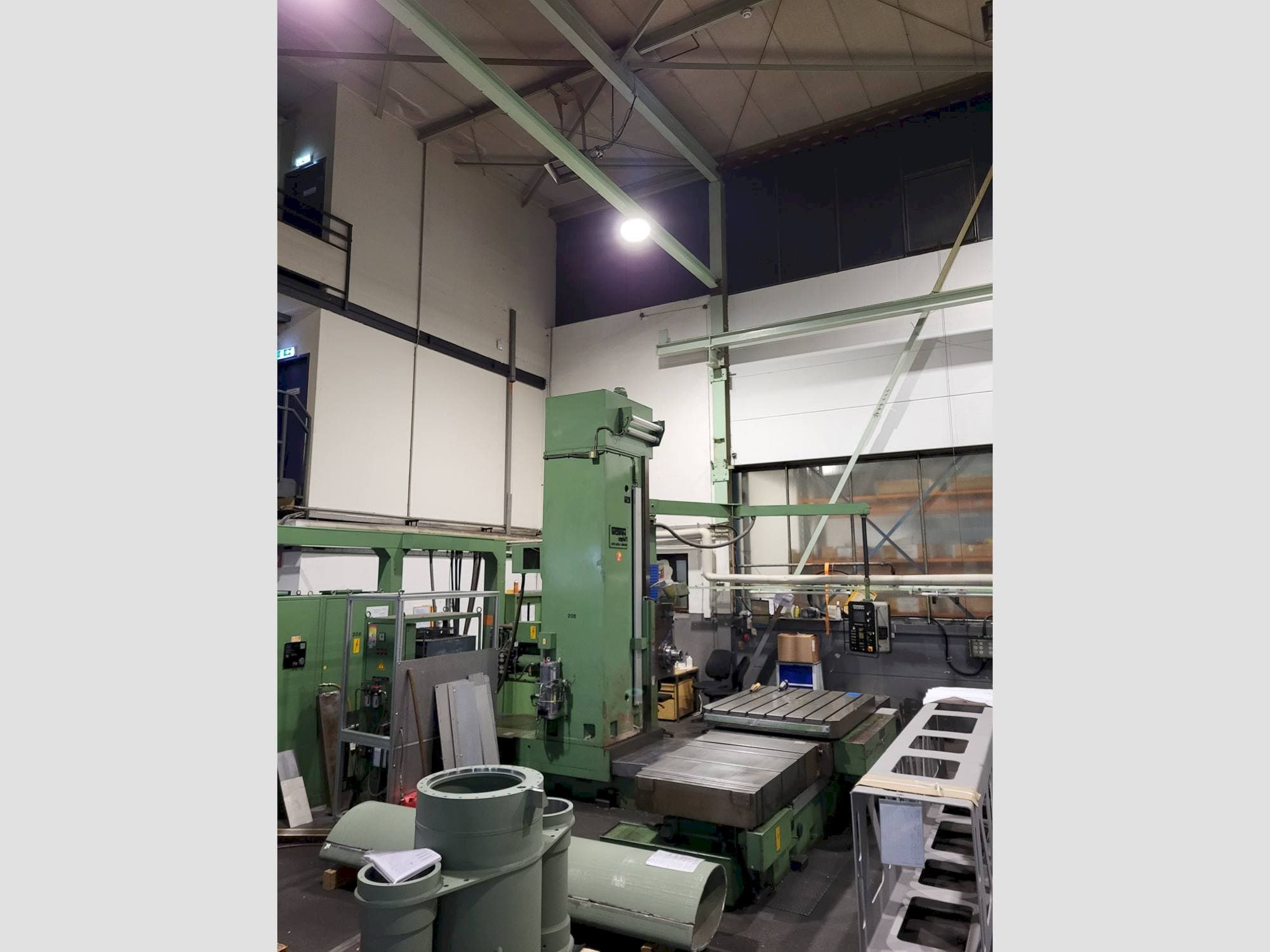 Čelní pohled  na WOTAN 1 R/6  stroj