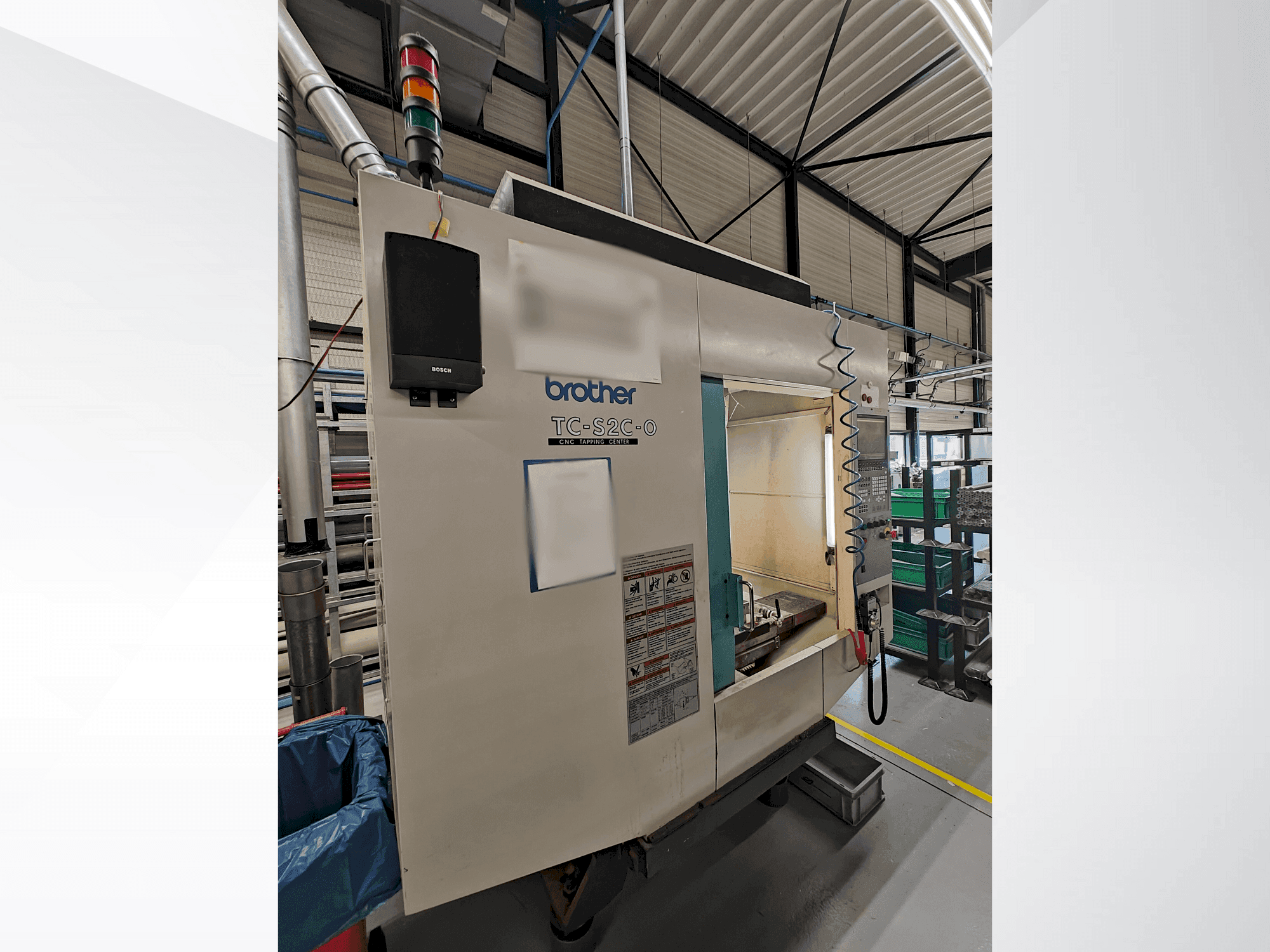 Čelní pohled  na Brother TC-S2C-O  stroj