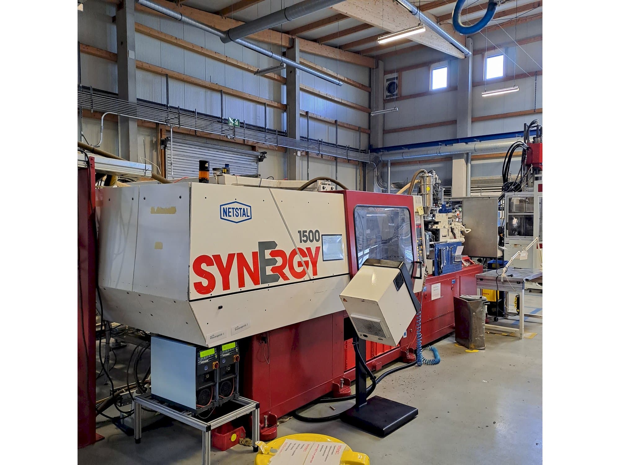 Čelní pohled  na Netstal S 1500 - 460  stroj