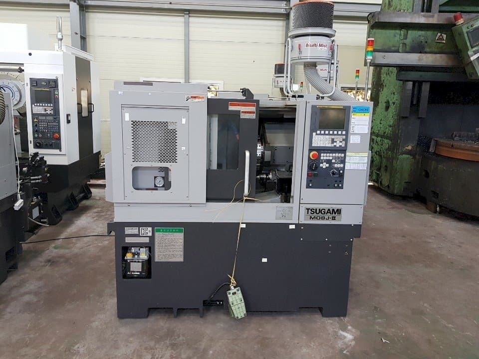 Čelní pohled  na TSUGAMI M08J-Ⅱ  stroj