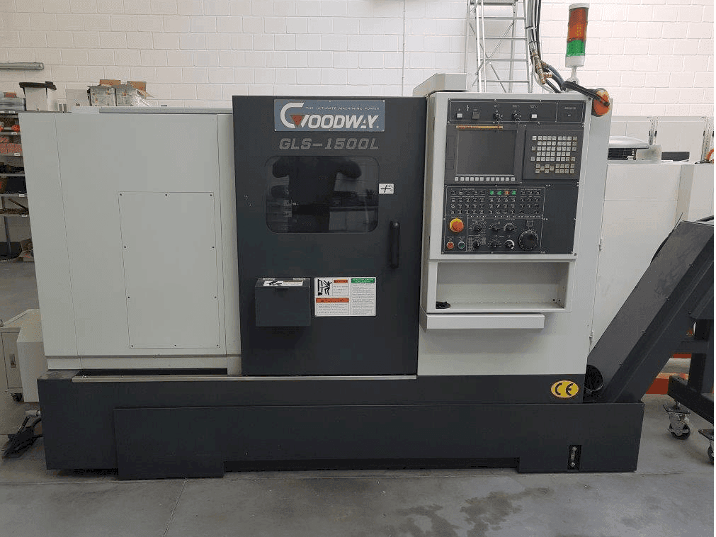 Čelní pohled  na Goodway GLS-1500L  stroj